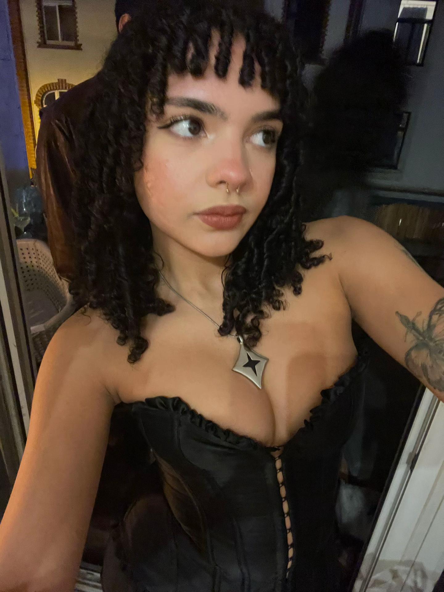 @peachesandcream