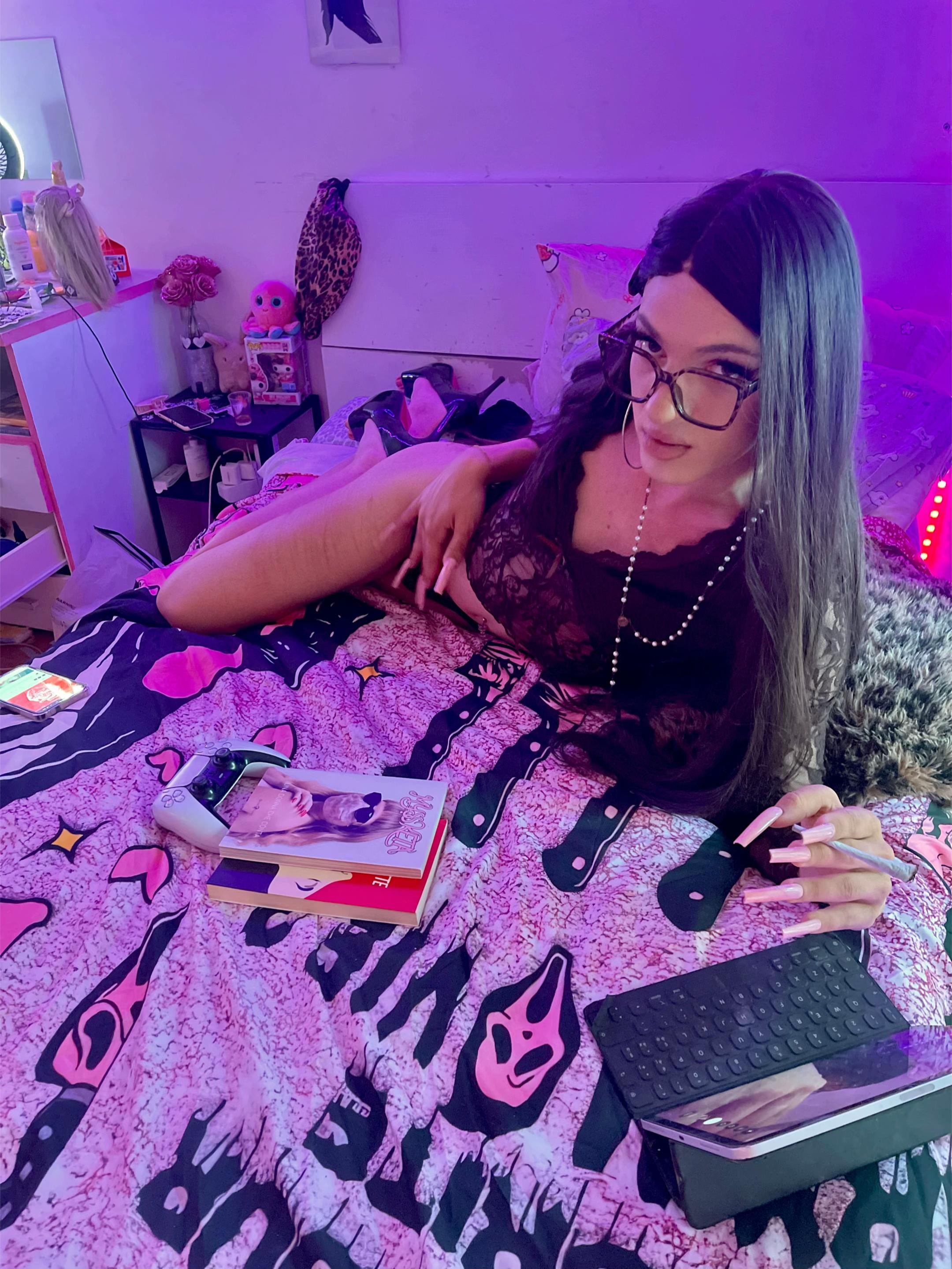 @daphnethedoll