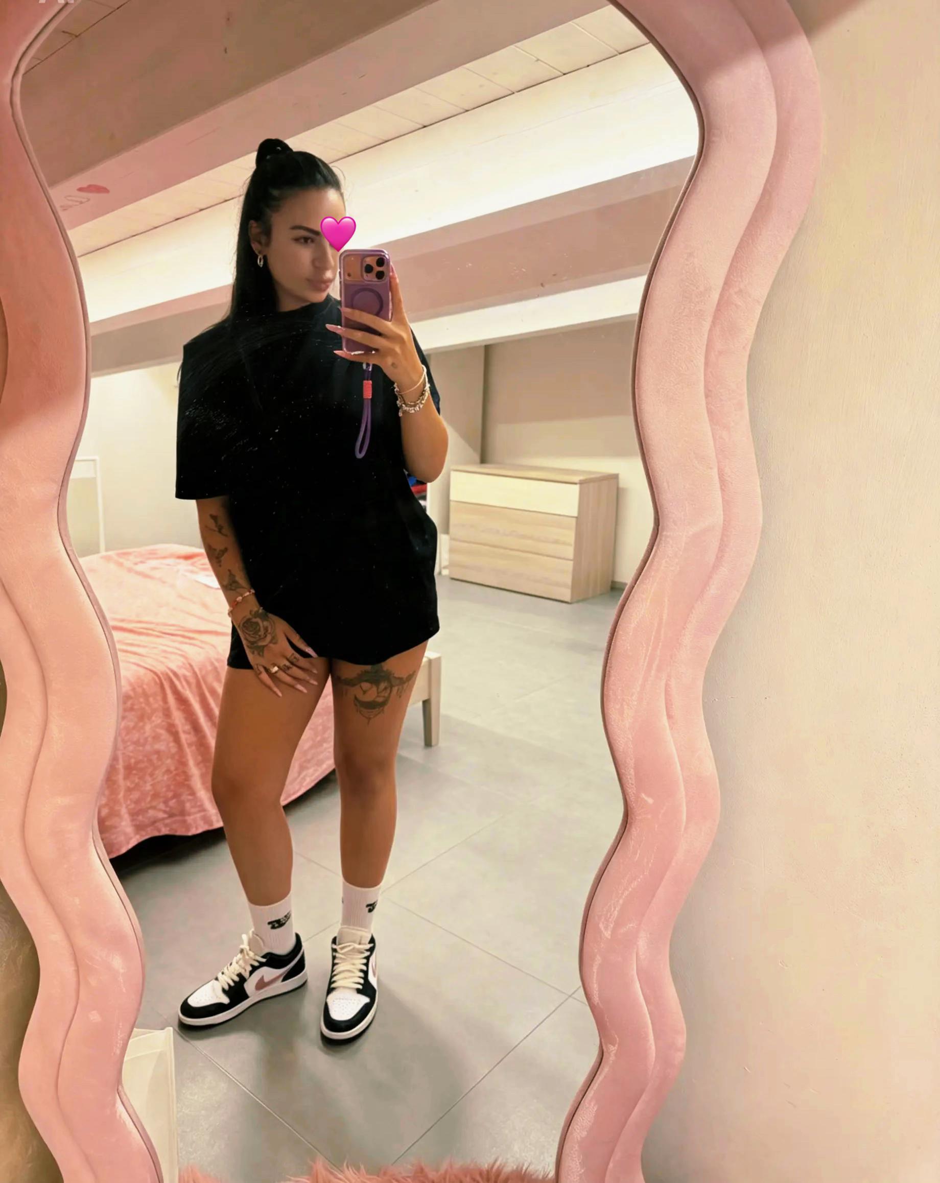 @๐ฉท๐๐ณ๐จ ๐ซ๐ถ๐ณ๐ณ๐๐๐ฉท