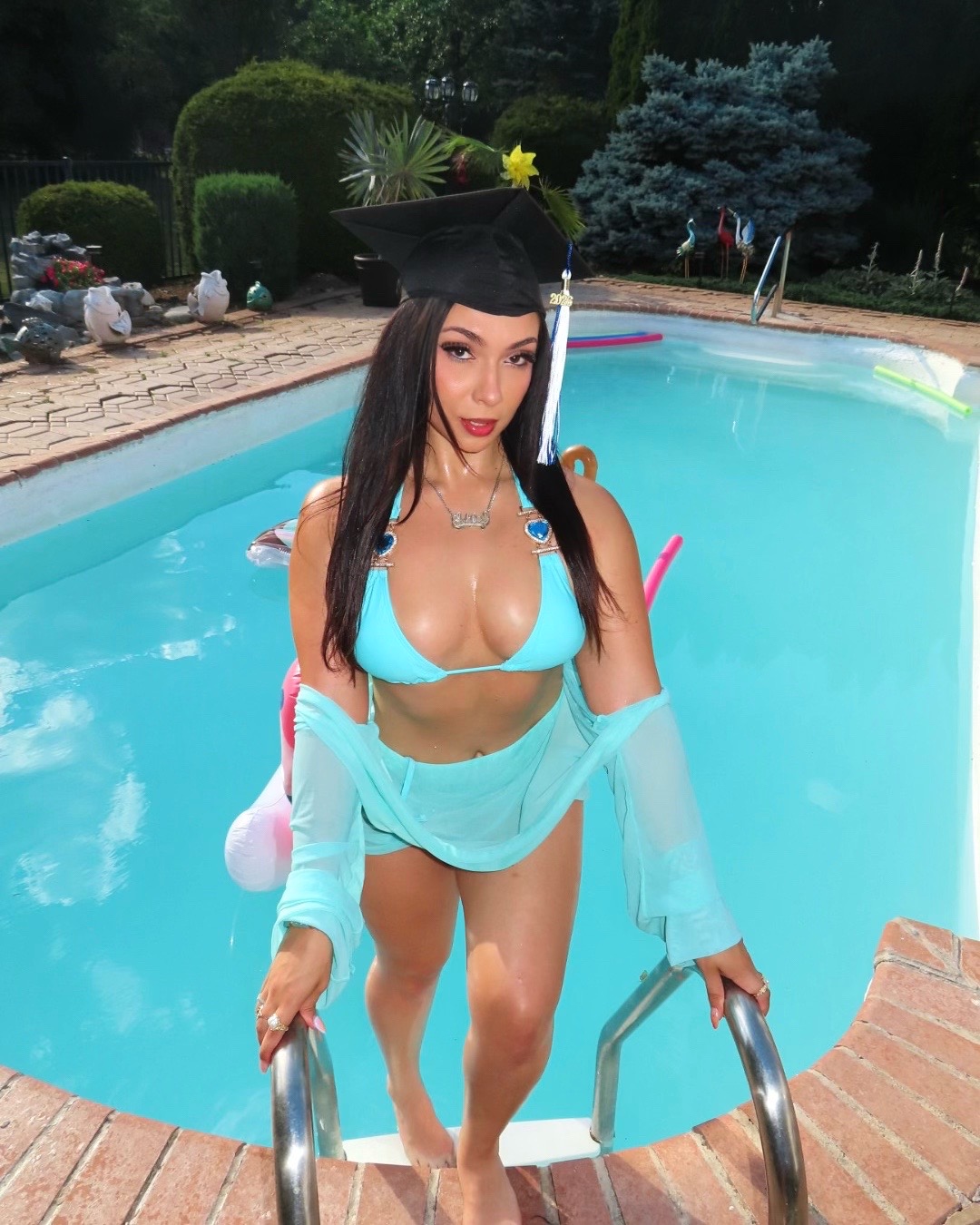 @ashley_v8🎱