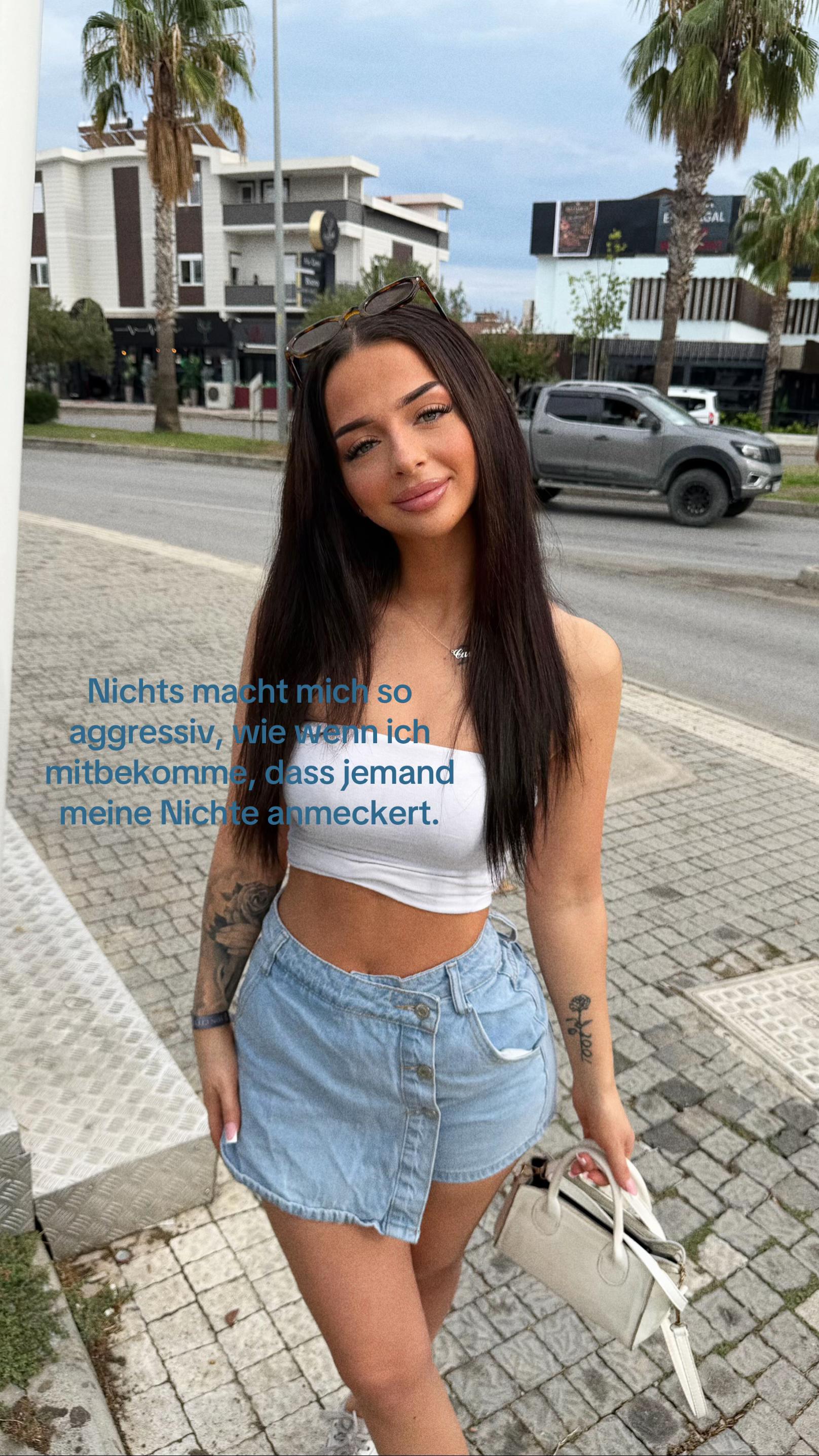 @𝐂anel