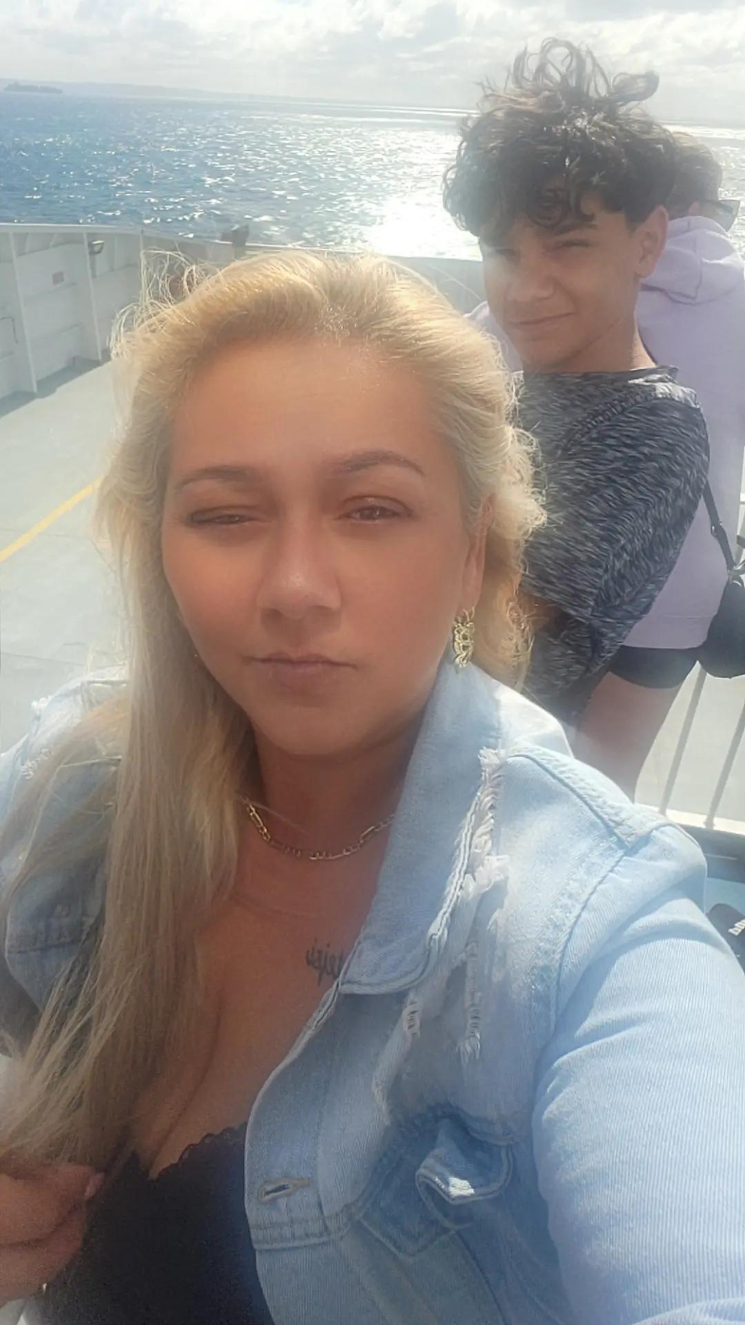 @angela