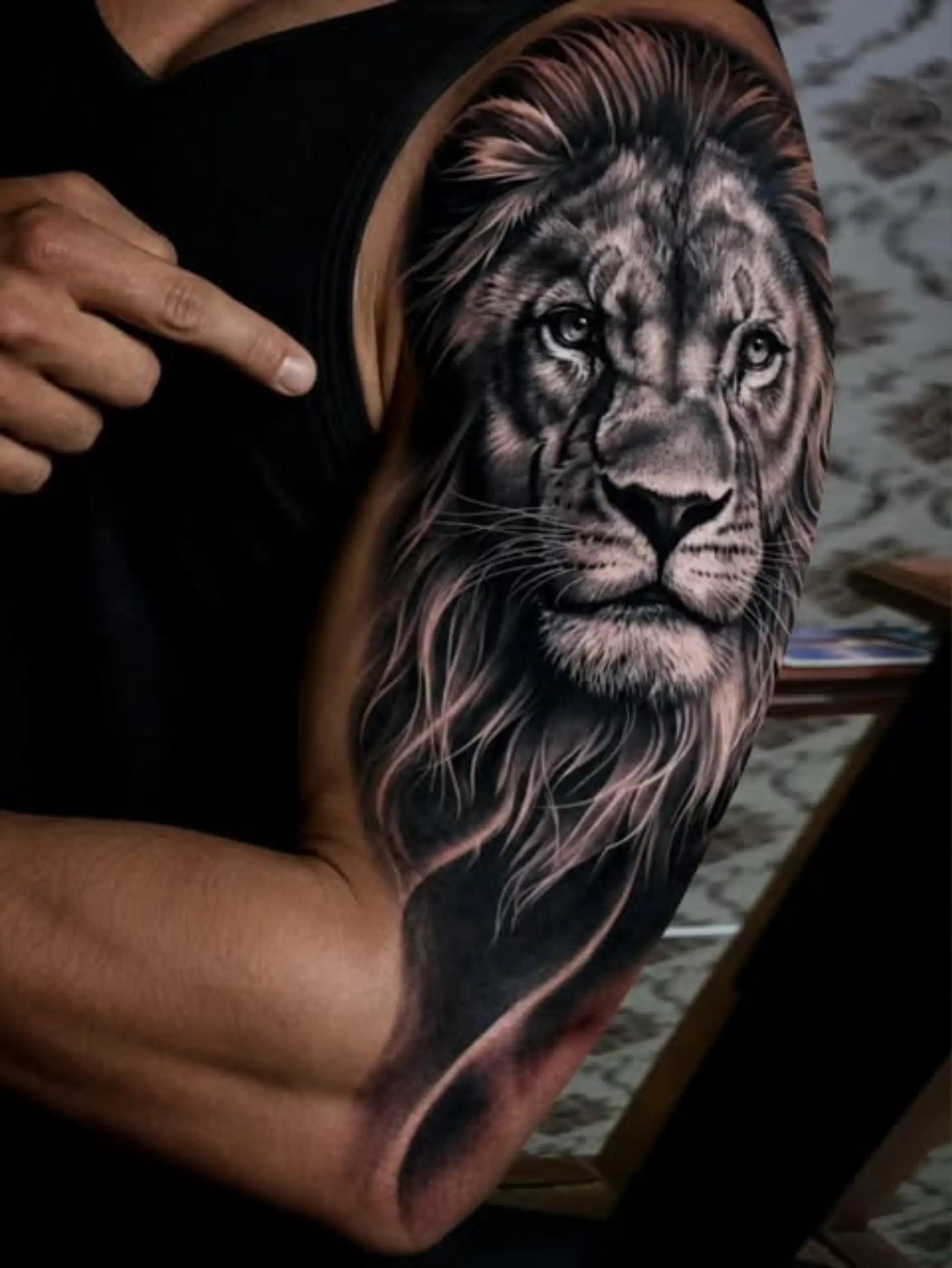 @ToriClinic Tattoo