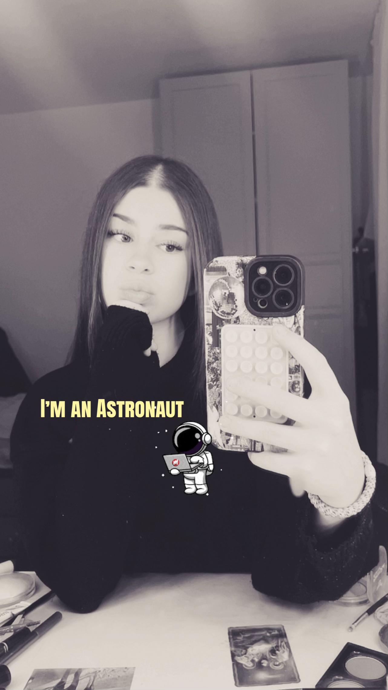 @𝑳𝒐𝒍𝒂