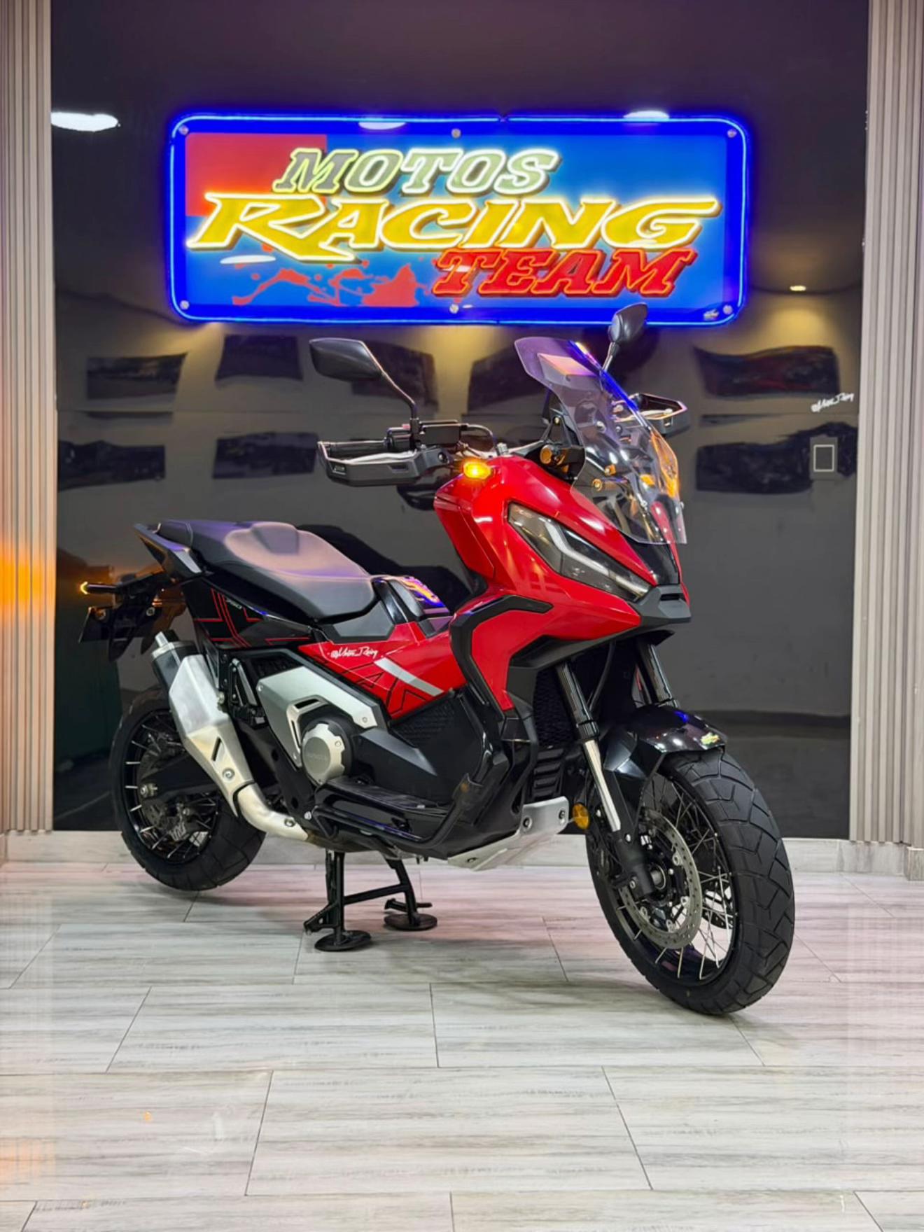 @Motos racing team