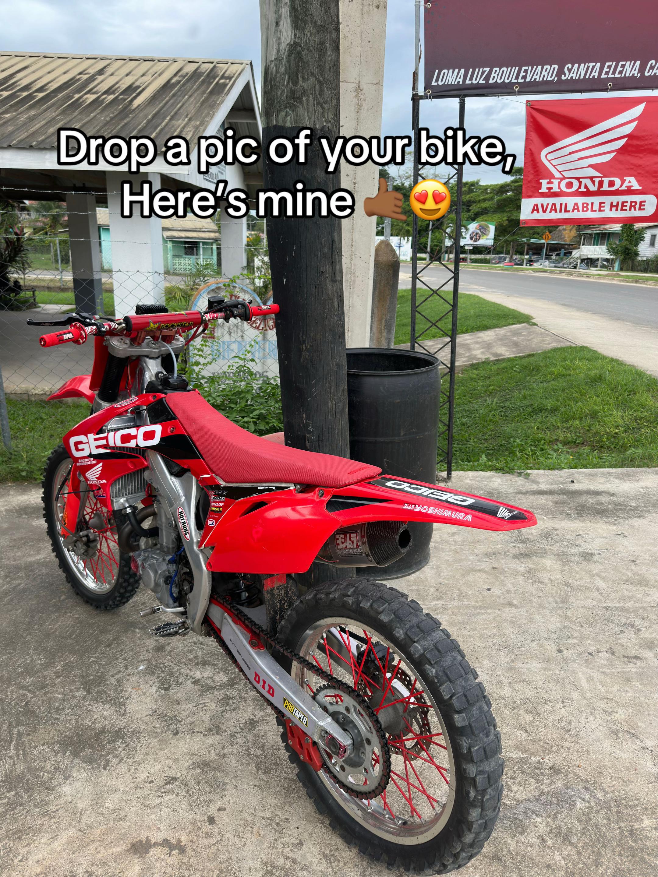 @Dennis M.🇧🇿