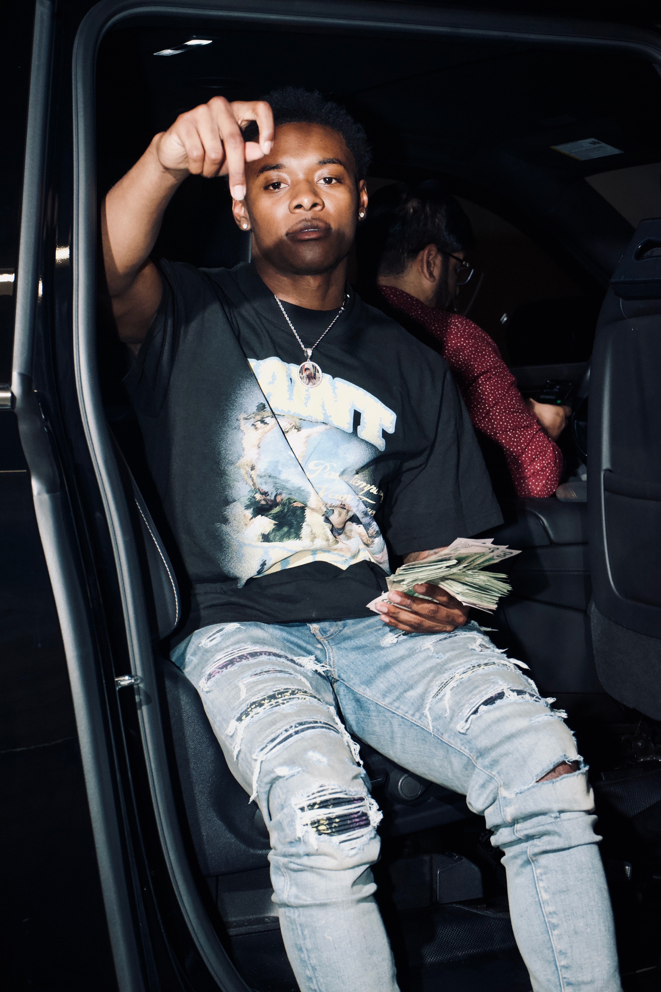 @RacksRanitup 💫