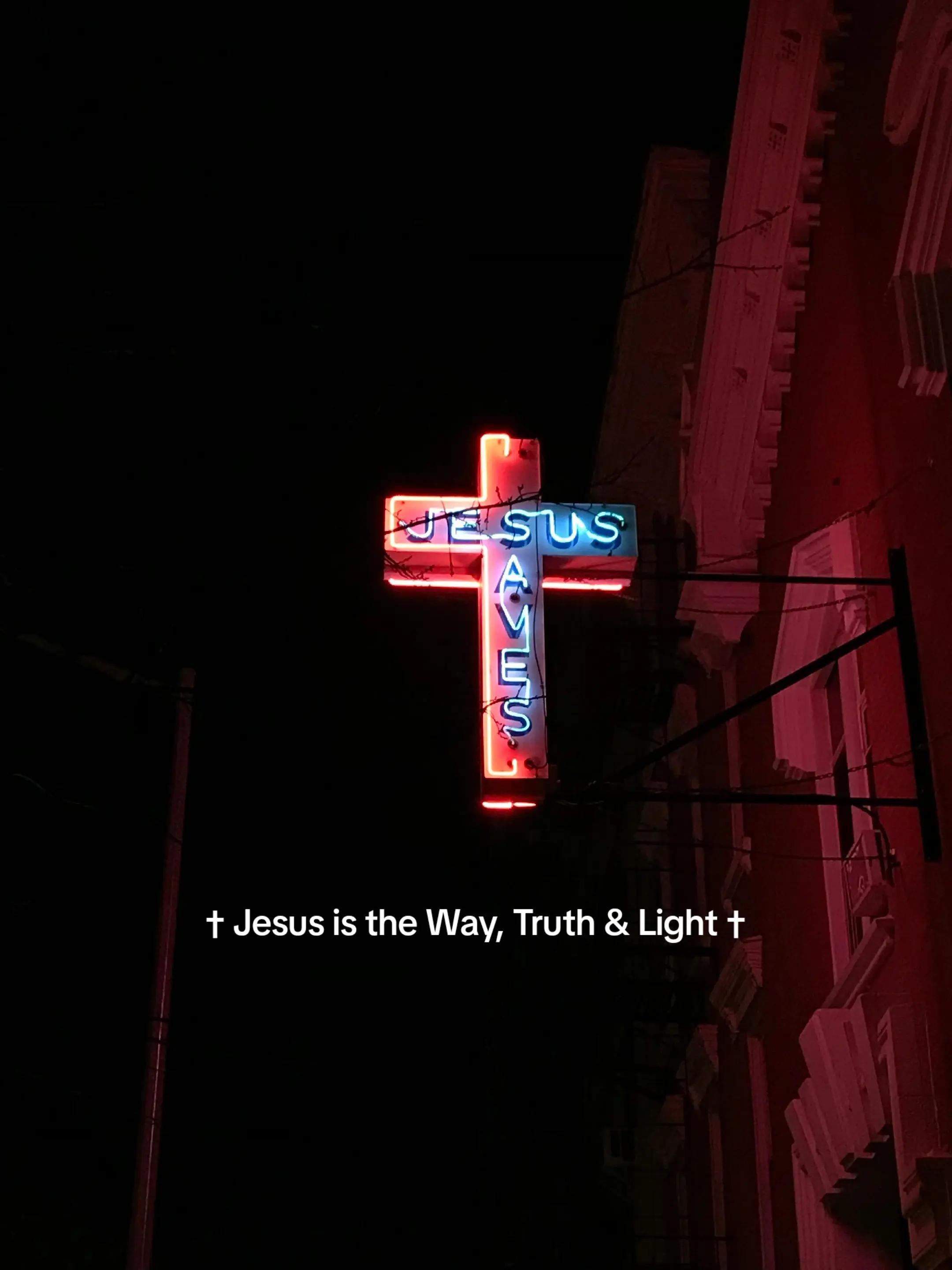 @✝️