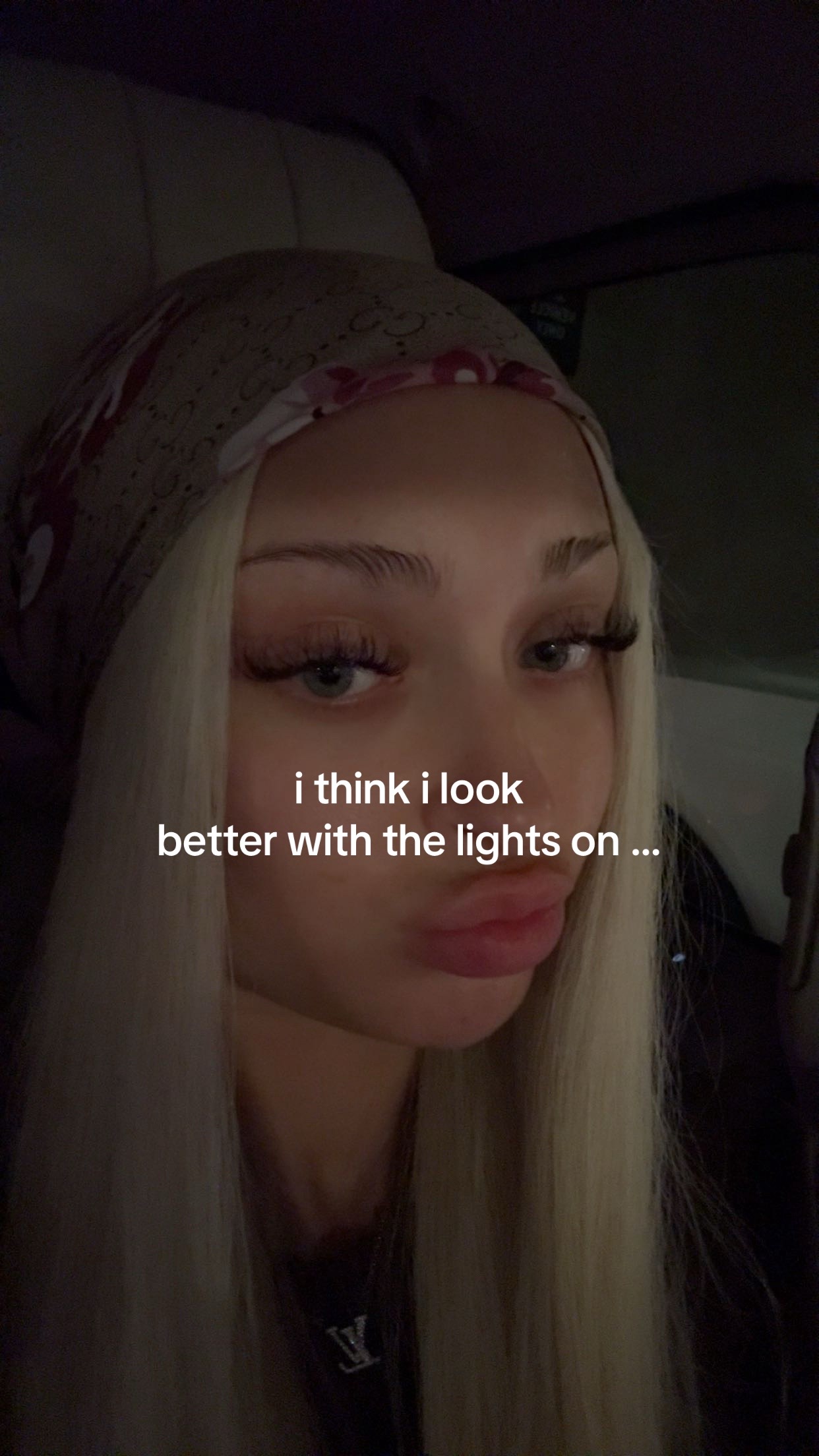 @chloistagram ✮⋆˙