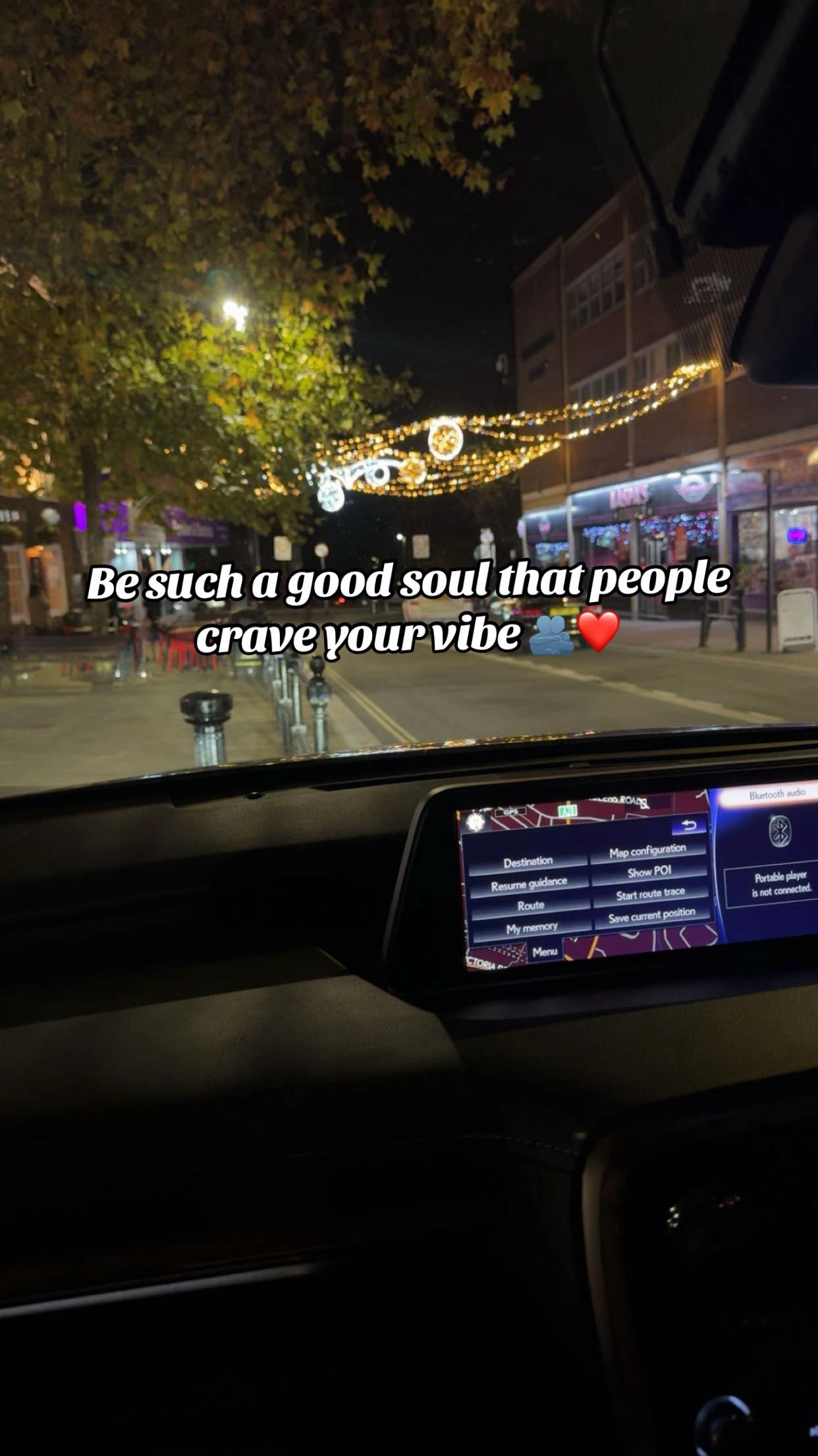 @ỌMỌGBỌ́L&Aacute;H&Agrave;N🦚