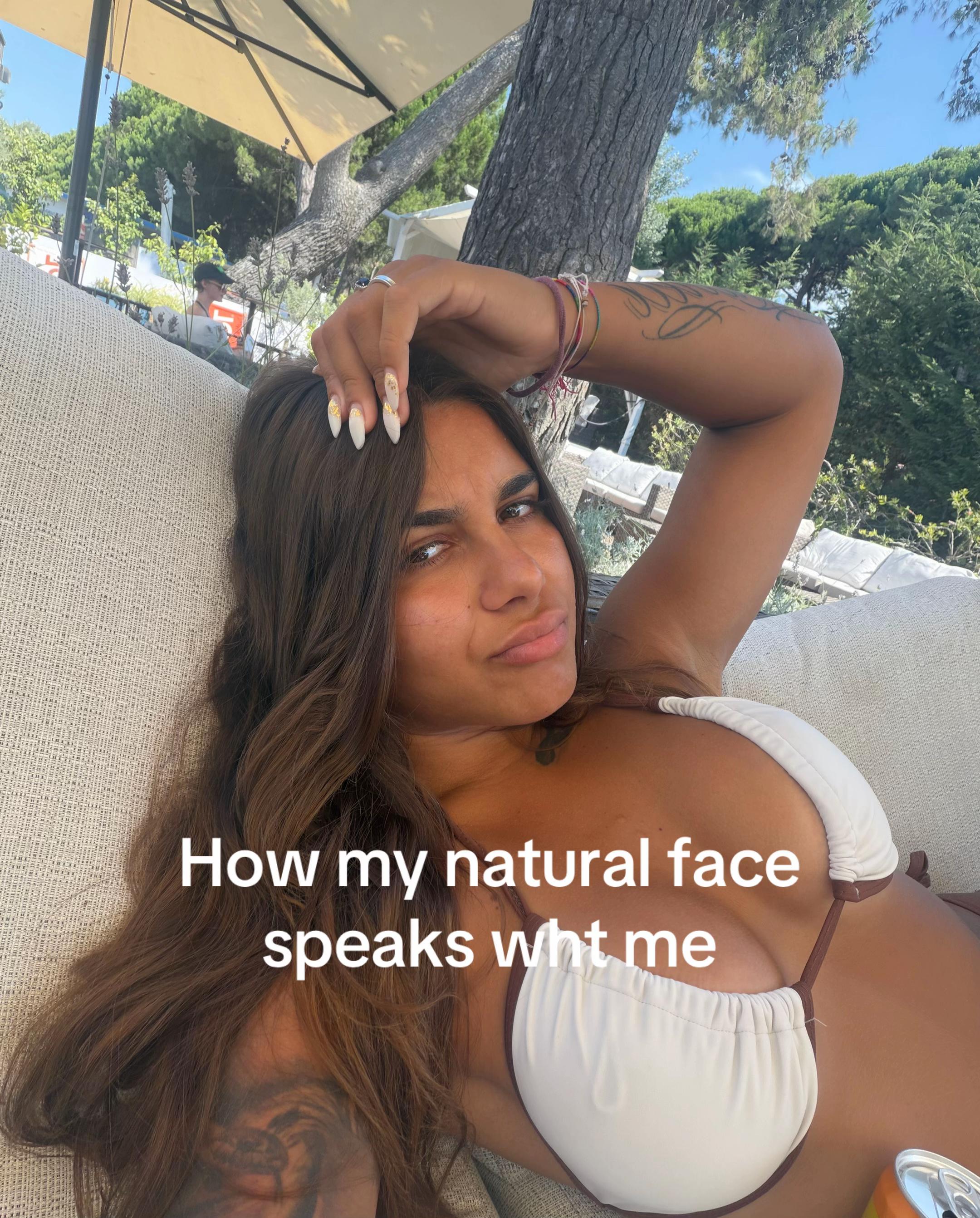 @Sara Siebessi🏝