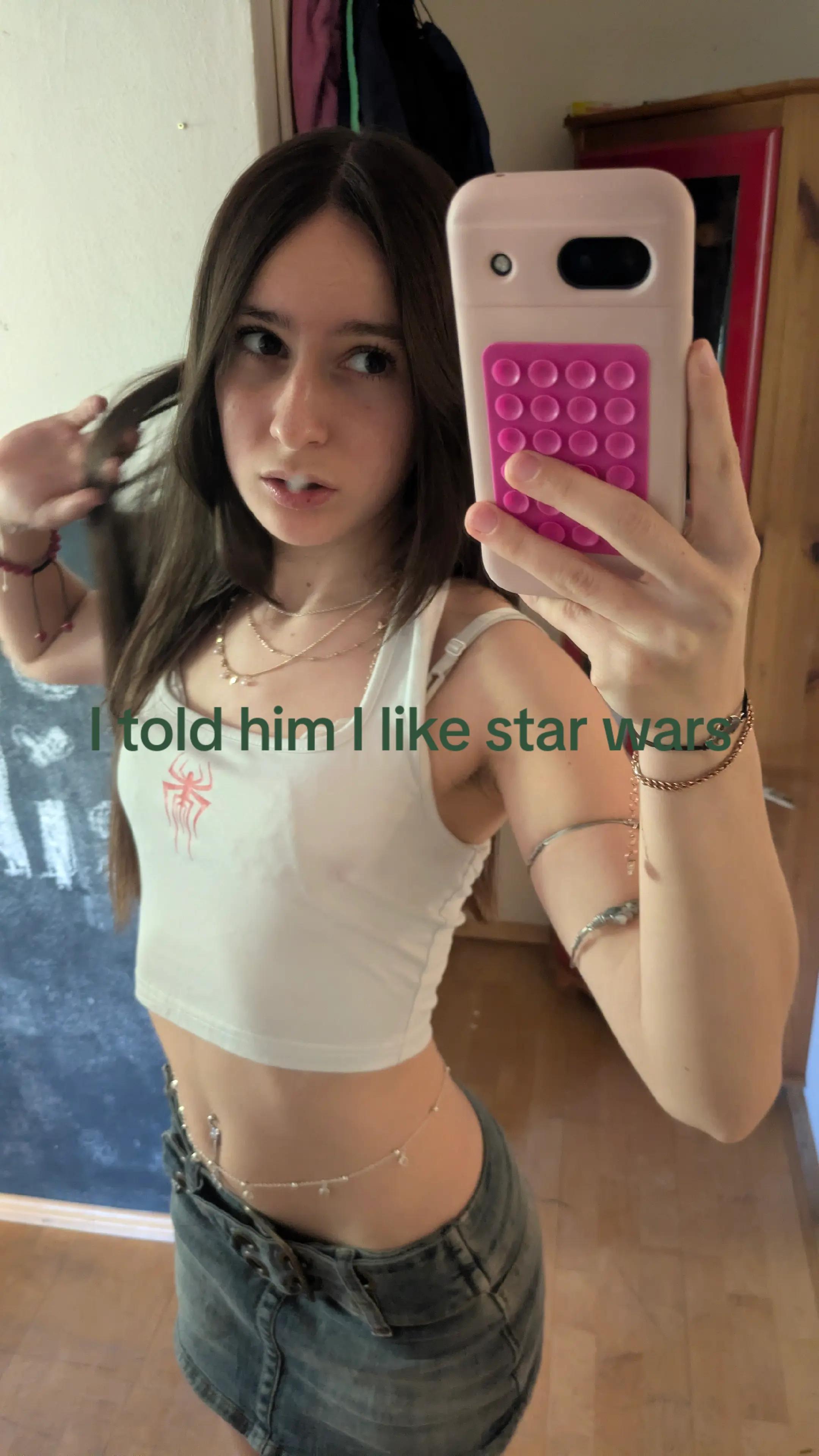 @𝐿𝒶𝓊𝓇𝒶✌️