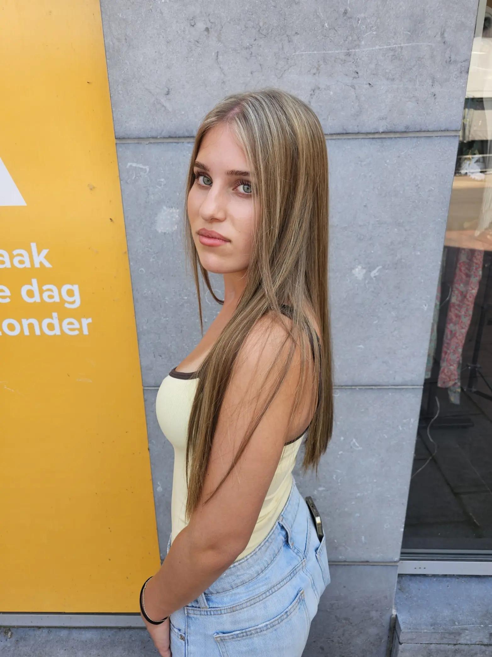 @Ilona.kapsalon.lunique