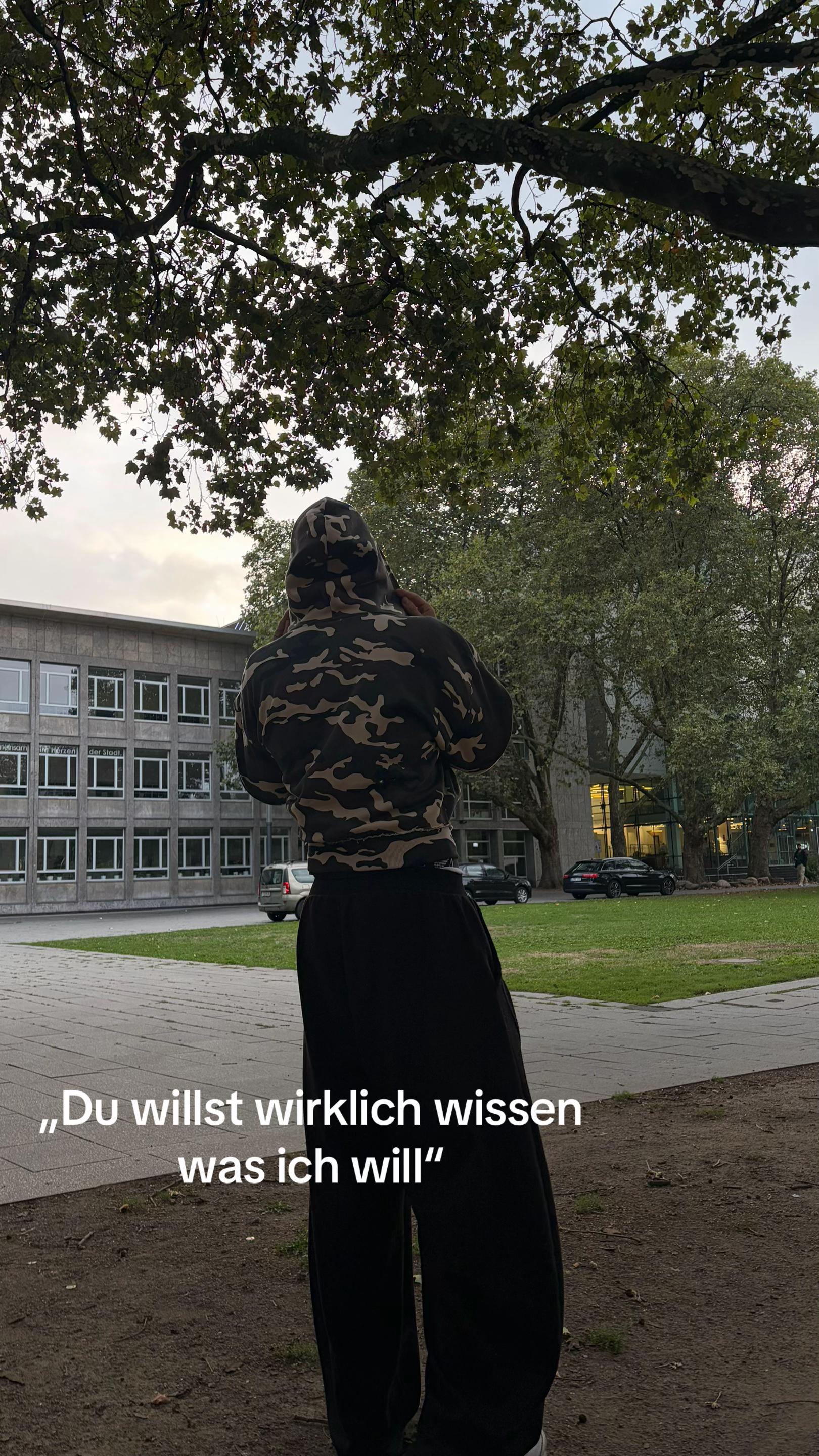 @Adrian🕷️_011