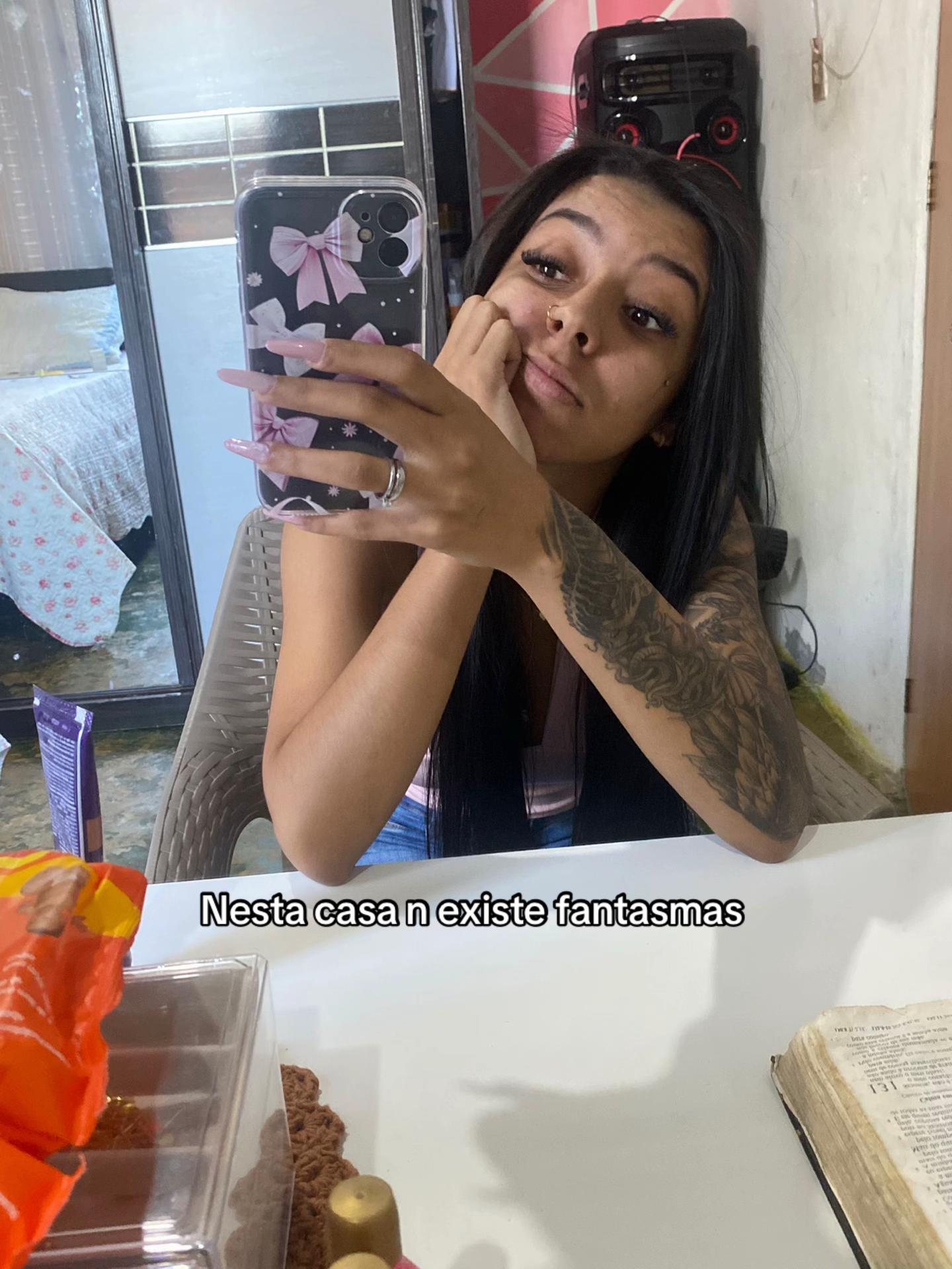 @anaafellix