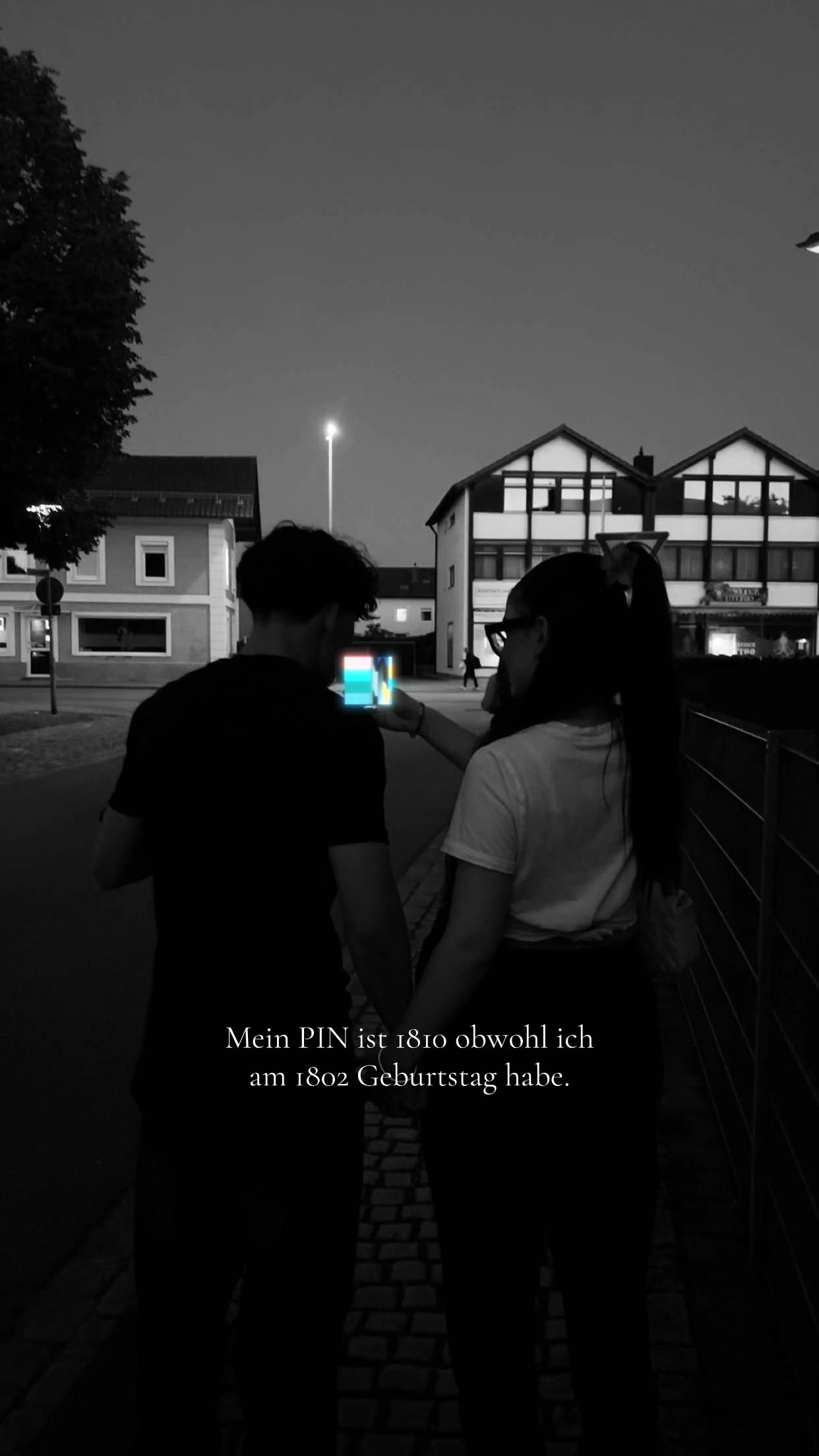@𝓂𝑒𝓁𝒾𝒶🐒