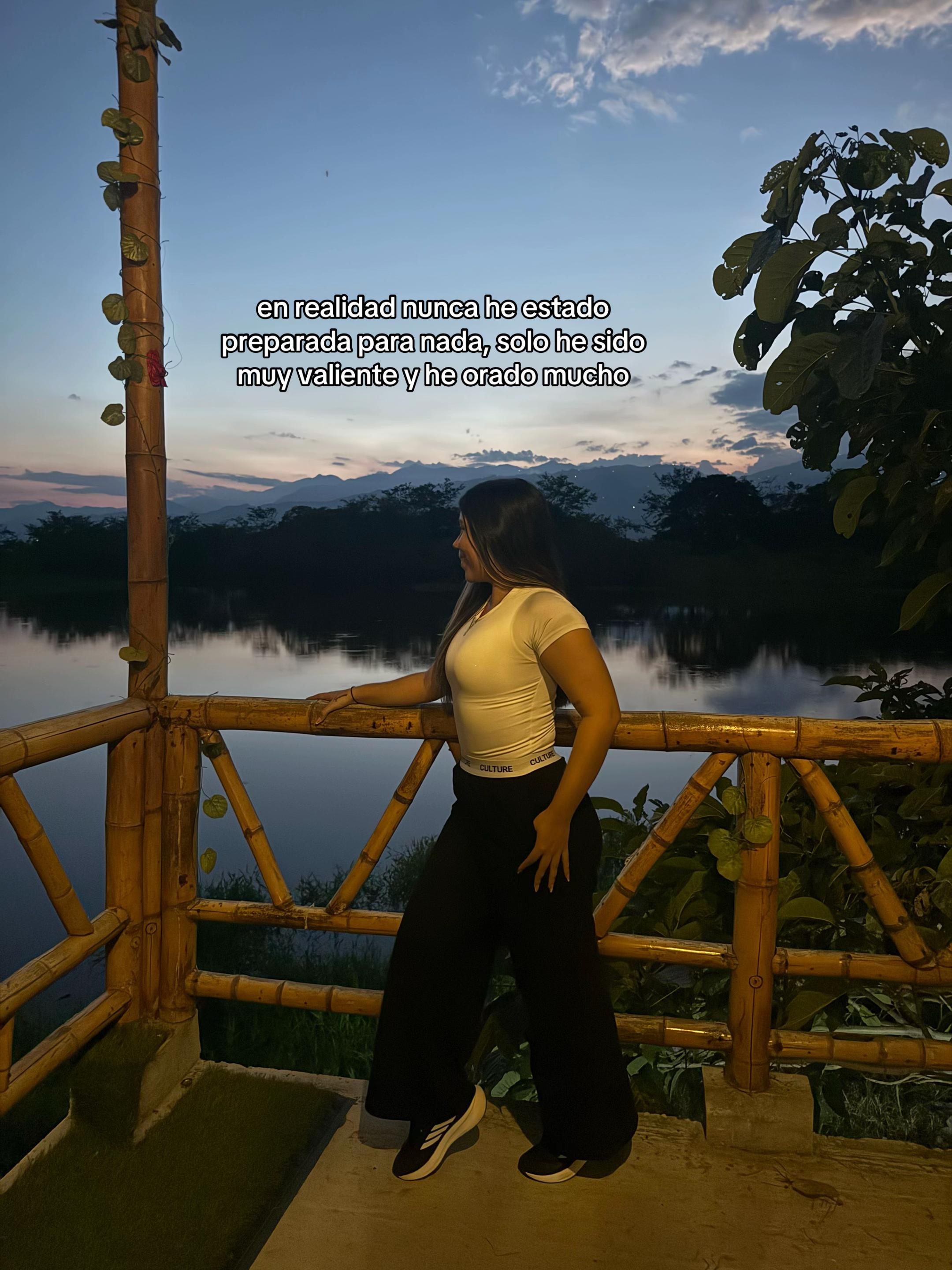 @𝓜𝓸𝓷𝓲🦋