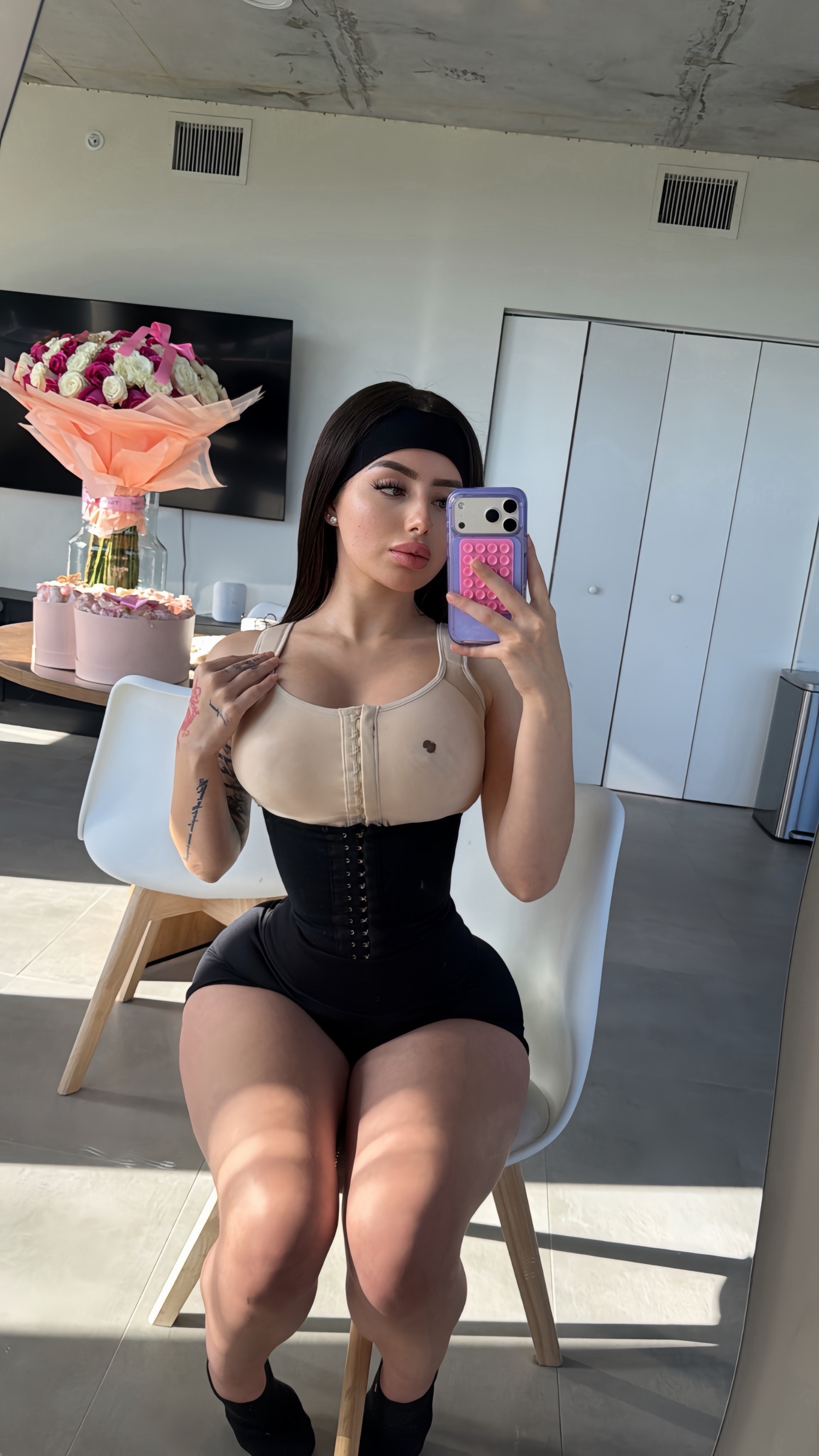 @Luna