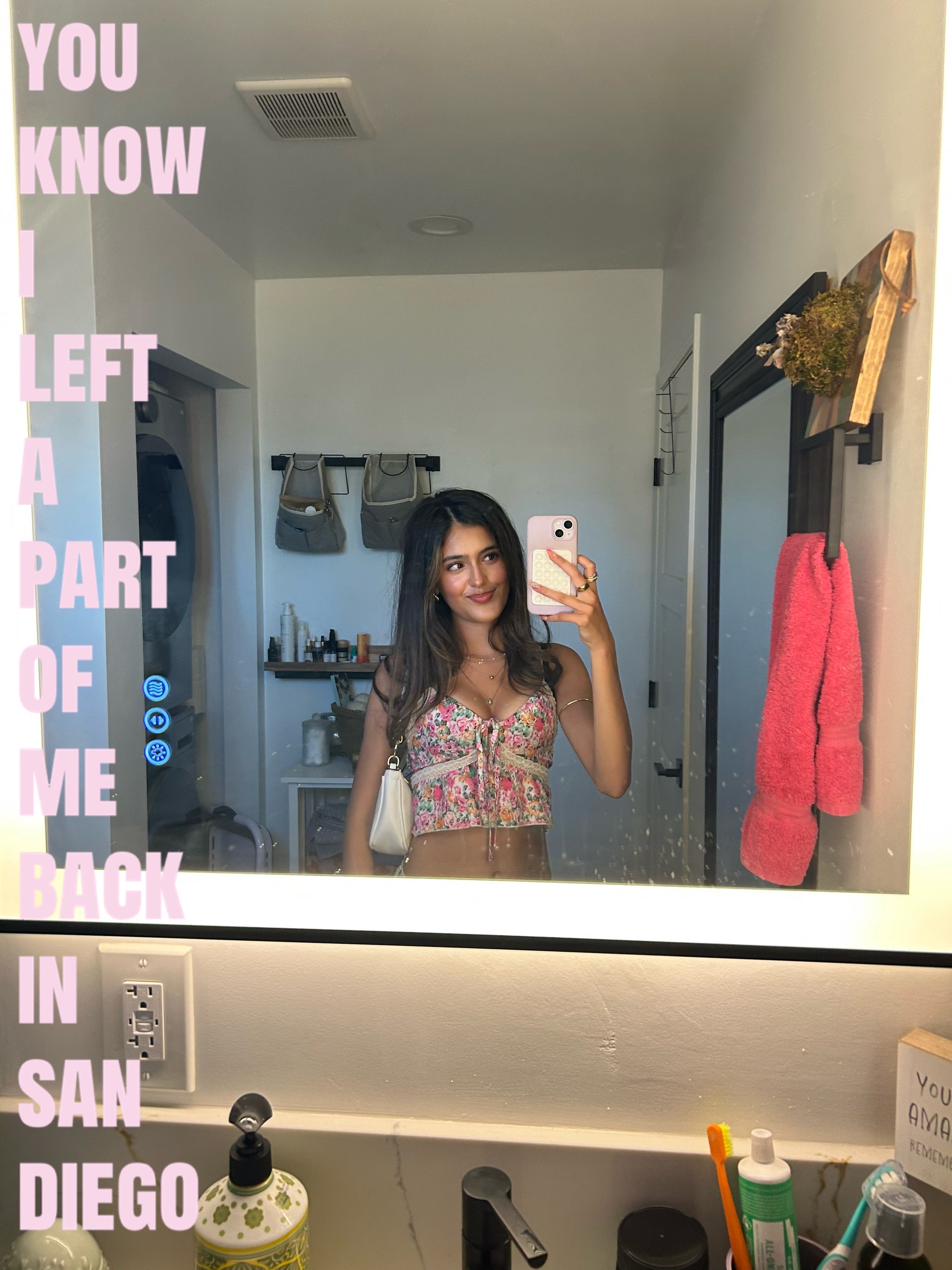 @miaviannee