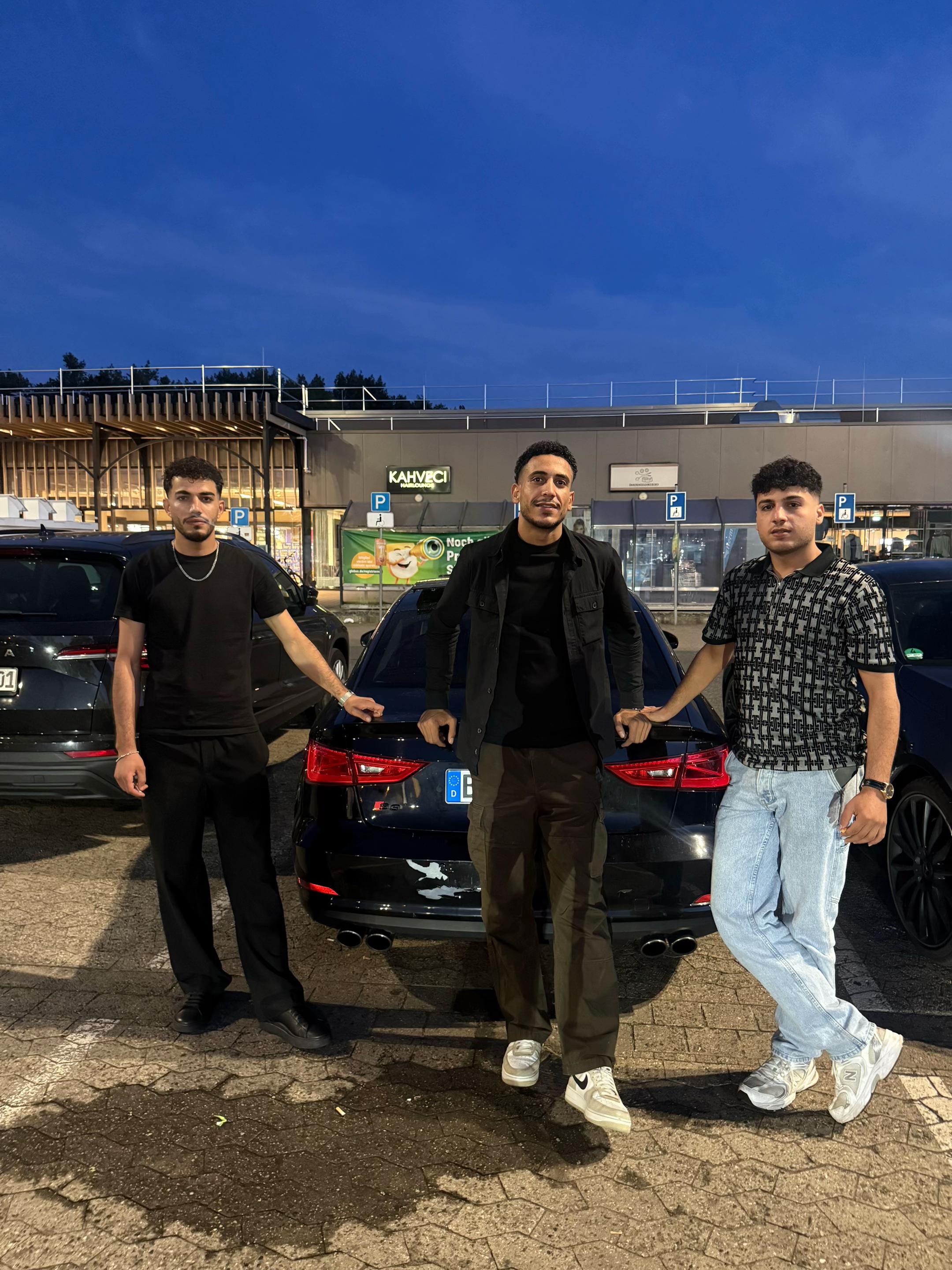 @:﮼Youssef Zourob .🚗