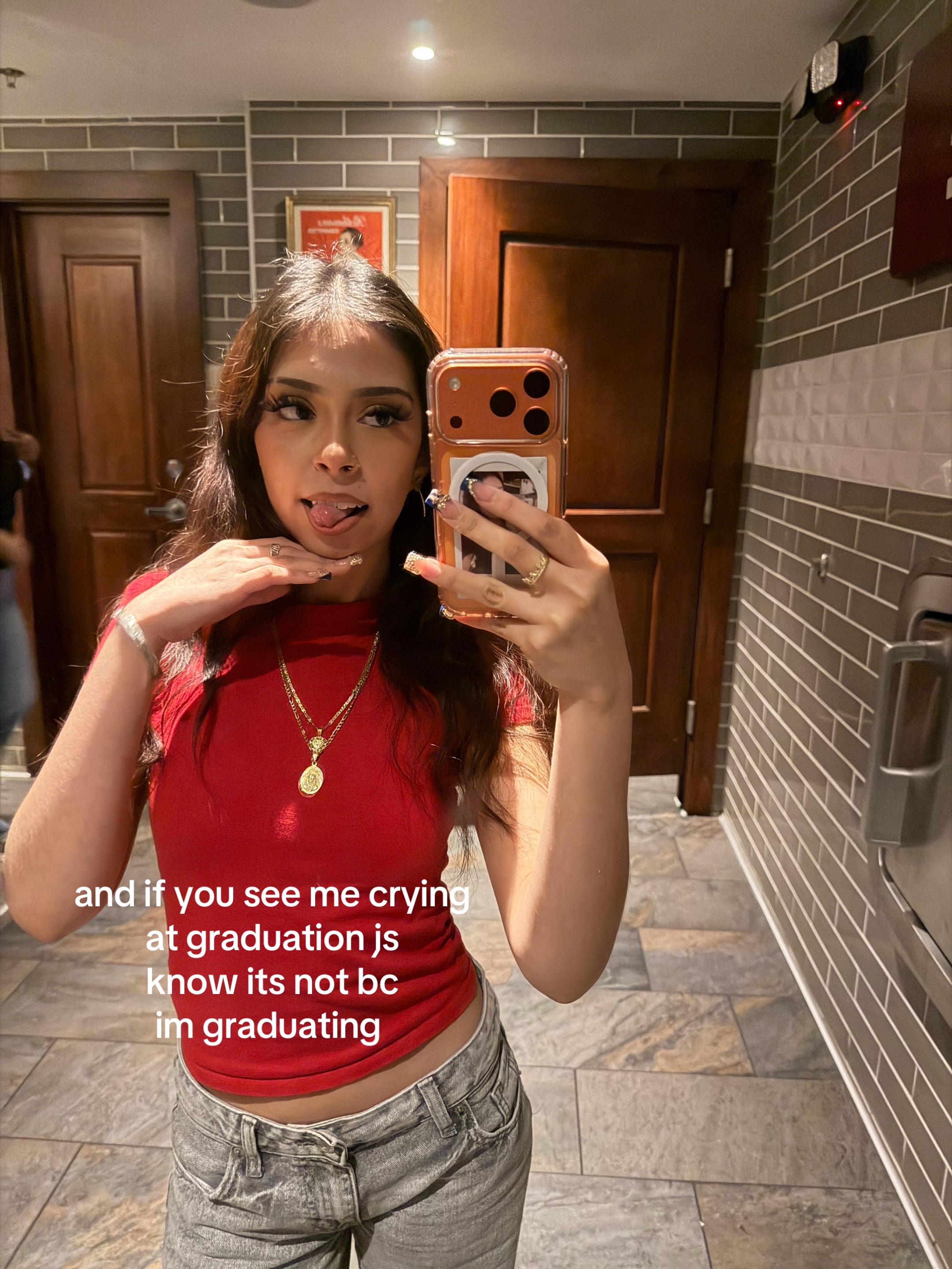 @𝓬𝓻𝓲𝓼𝓽𝓲𝓷𝓪𝓪