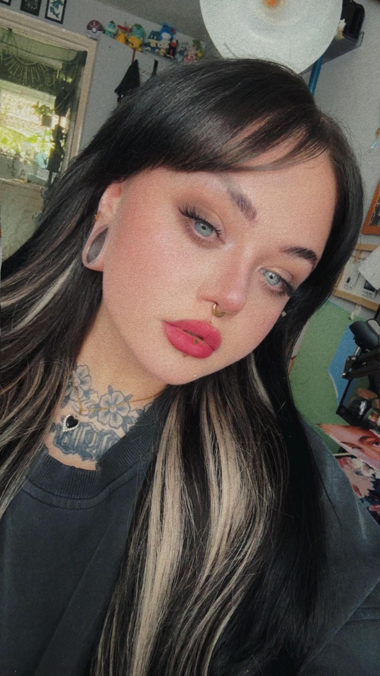 @𝕵𝖔𝖉𝖎𝖊-𝕷𝖊𝖎𝖌𝖍♡