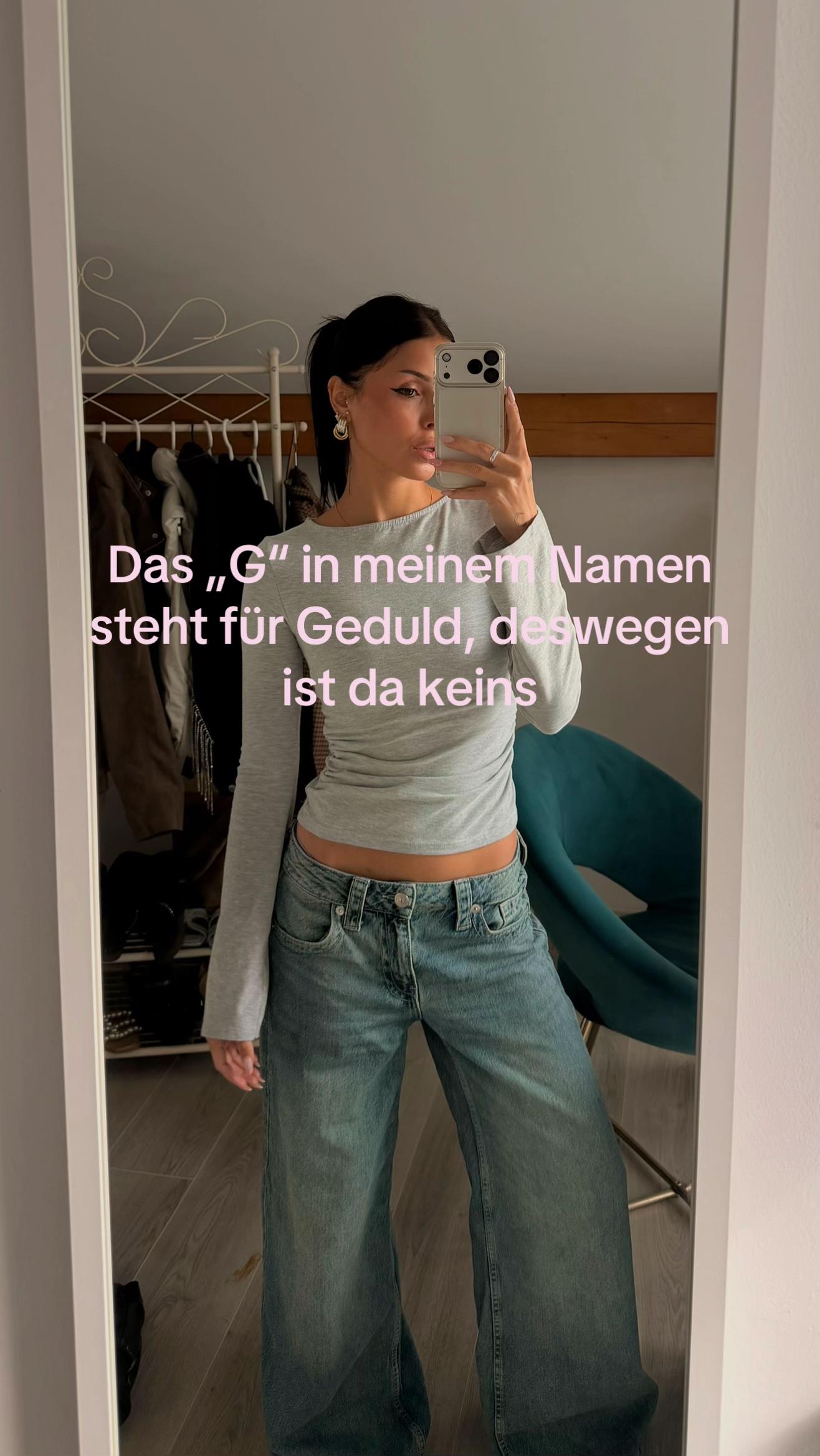 @𝐥𝐚𝐮𝐫𝐚