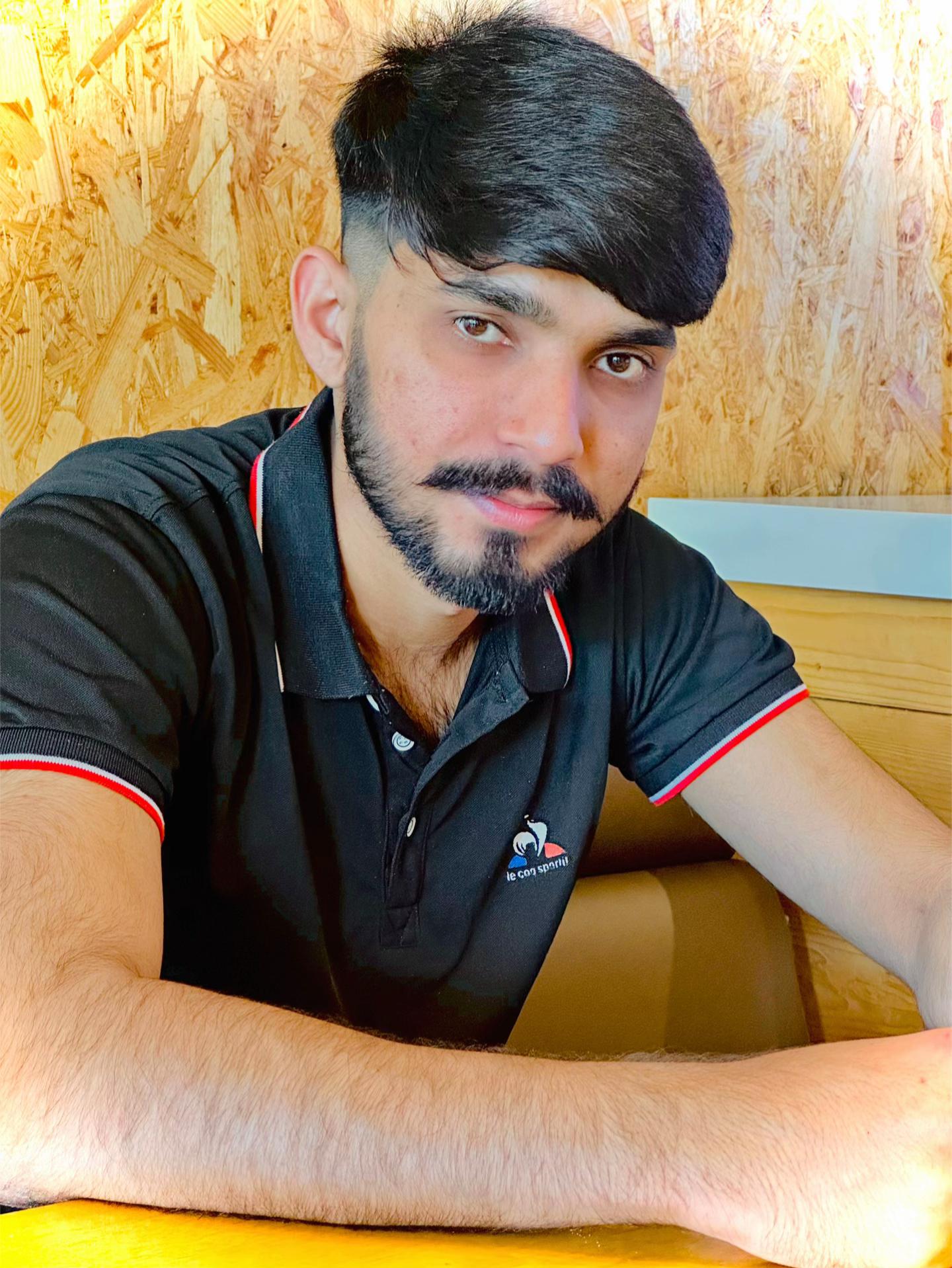 @𝐍𝐨𝐦𝐢 𝐆𝐨𝐧𝐝𝐚𝐋[نواب کا]