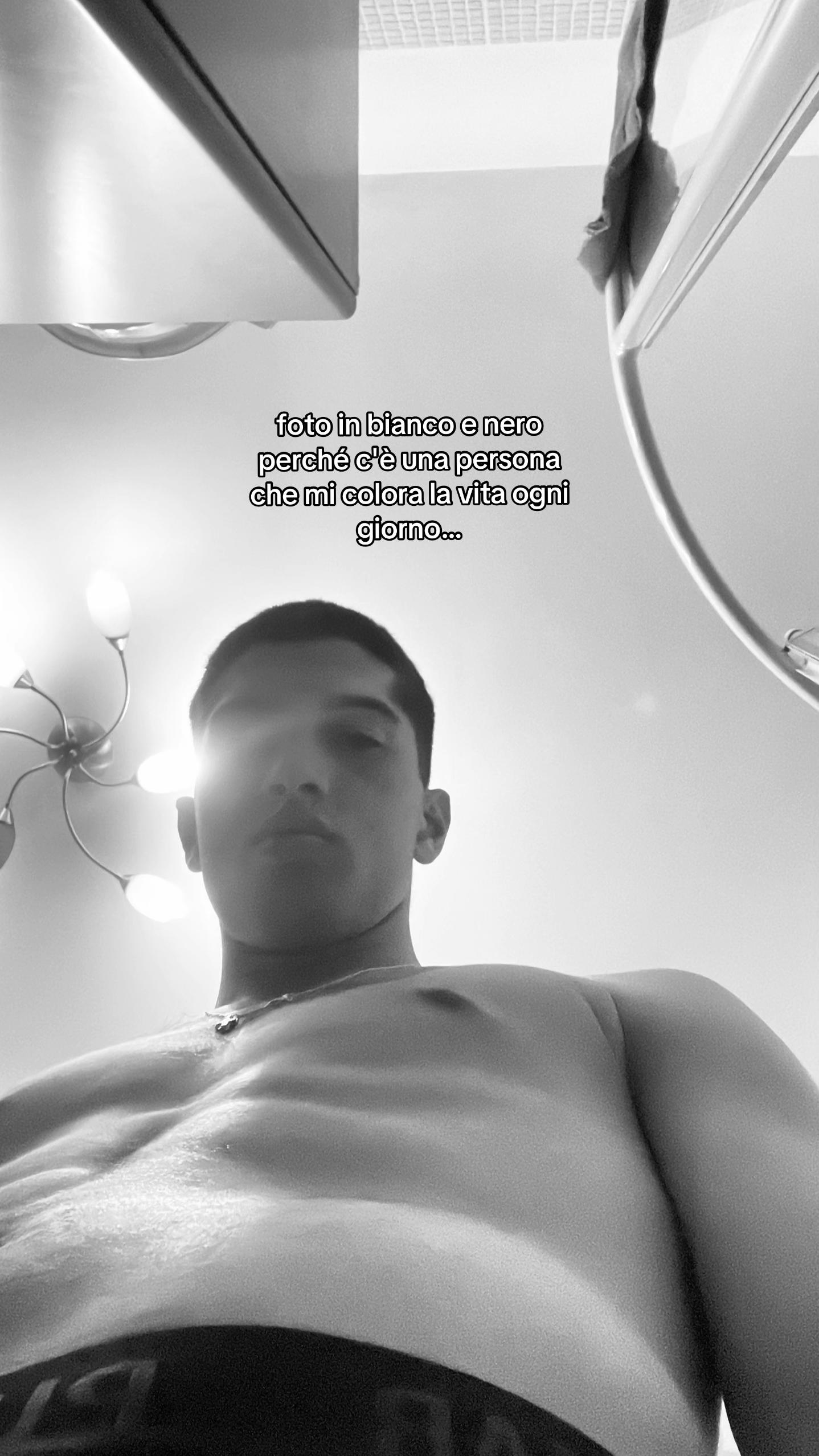 @🦅