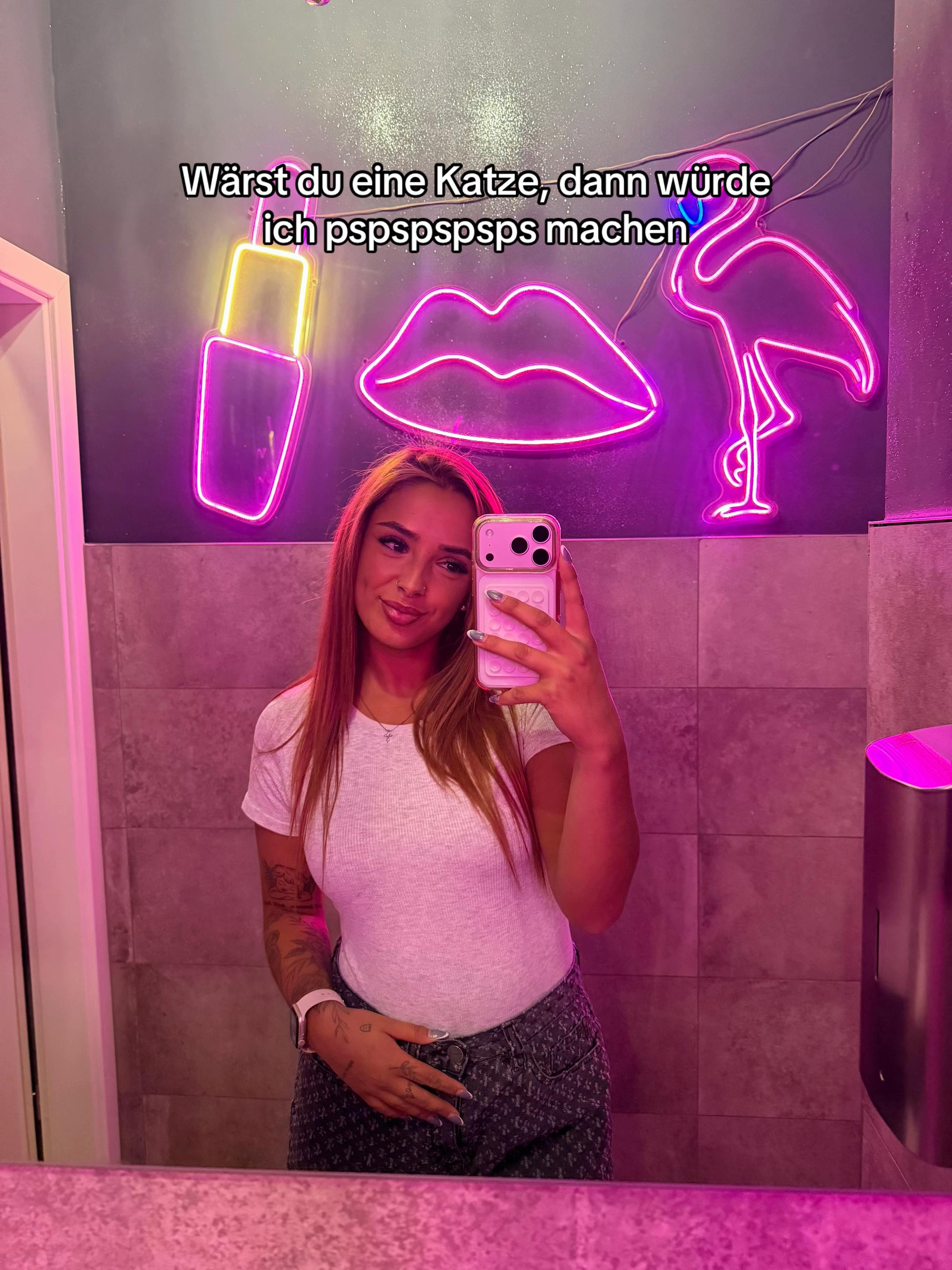 @Ivana Novembre