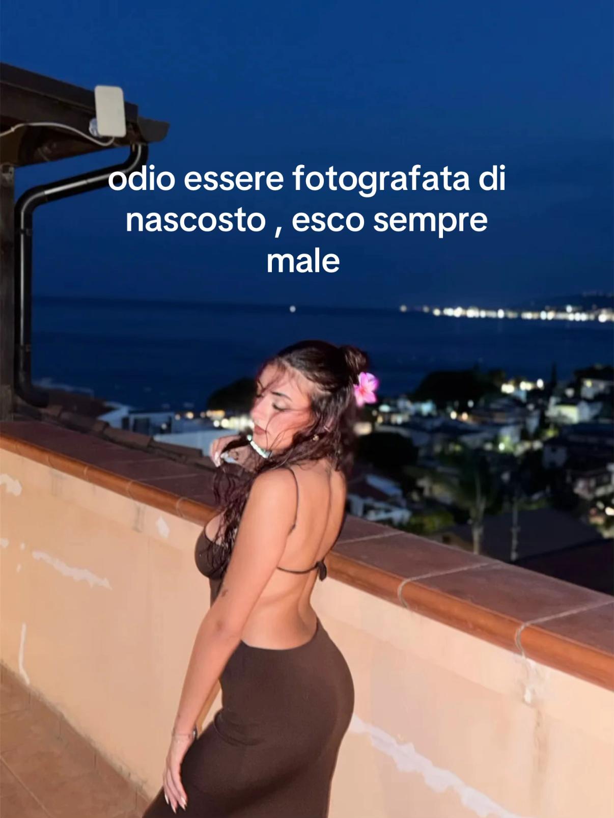 @_annarella___