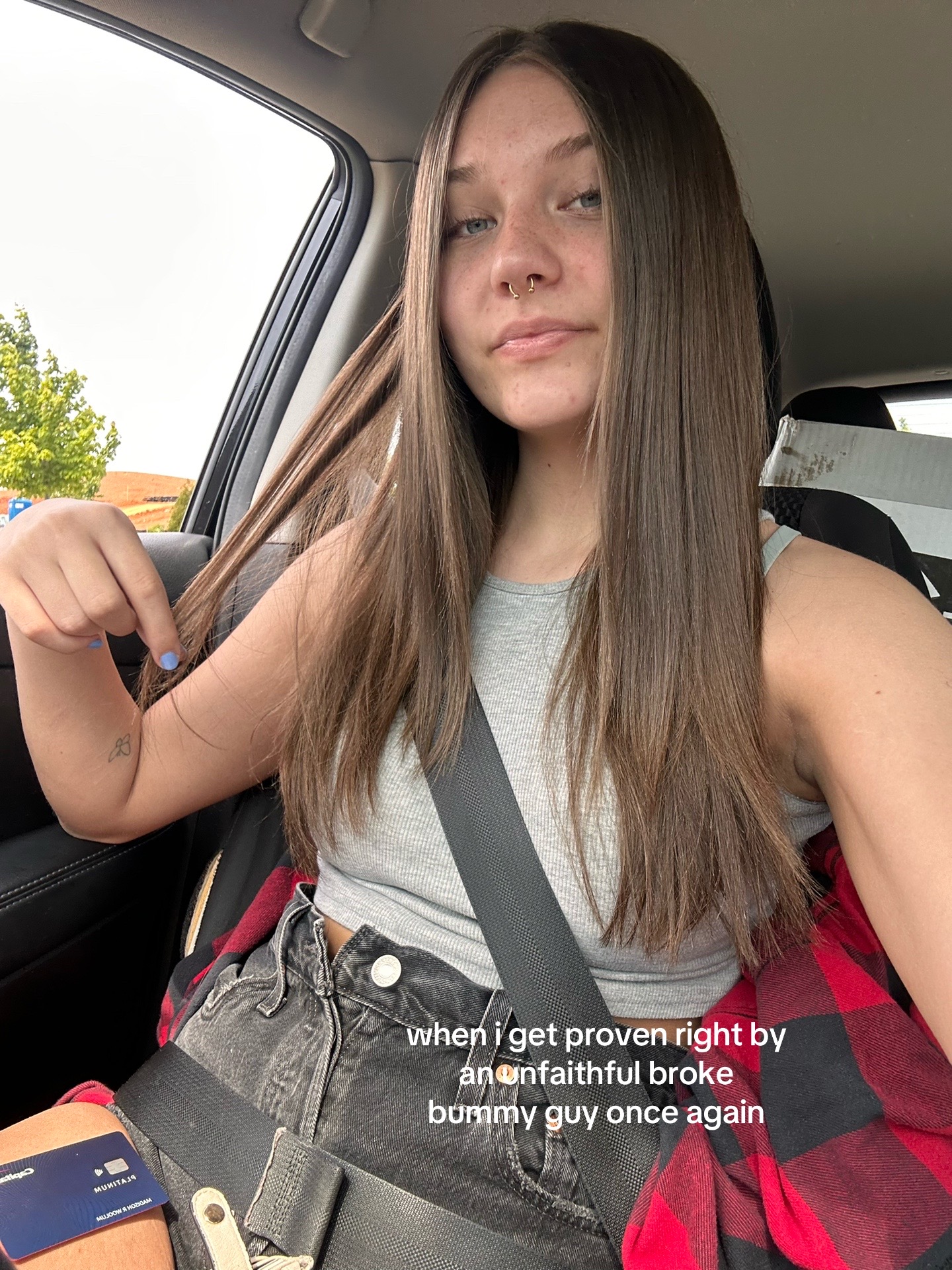 @raeee🕸️