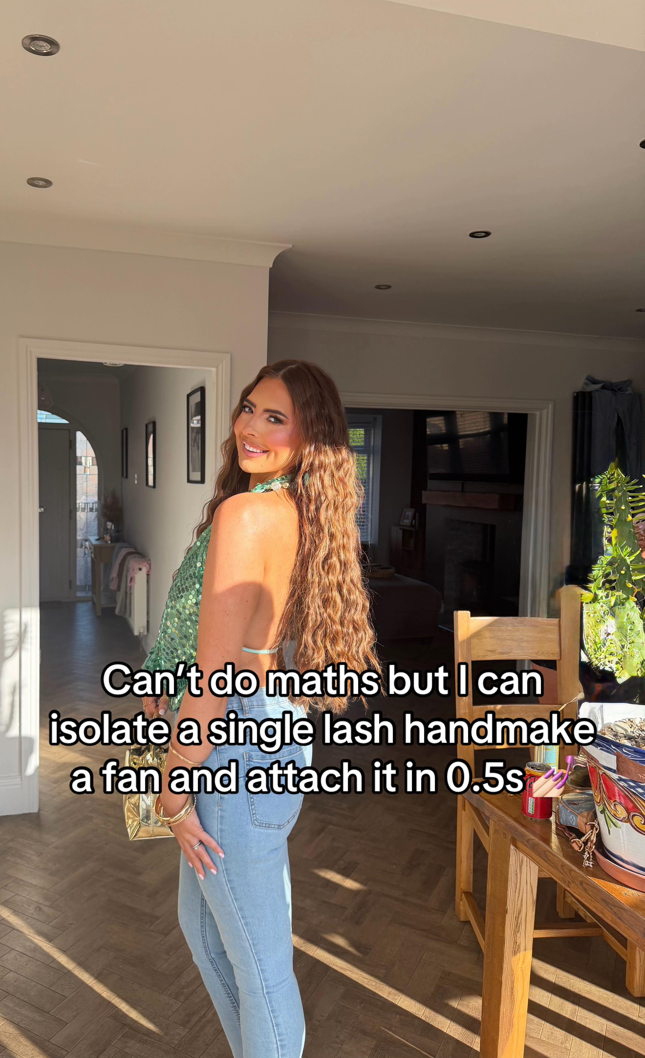 @LoveParisSalon