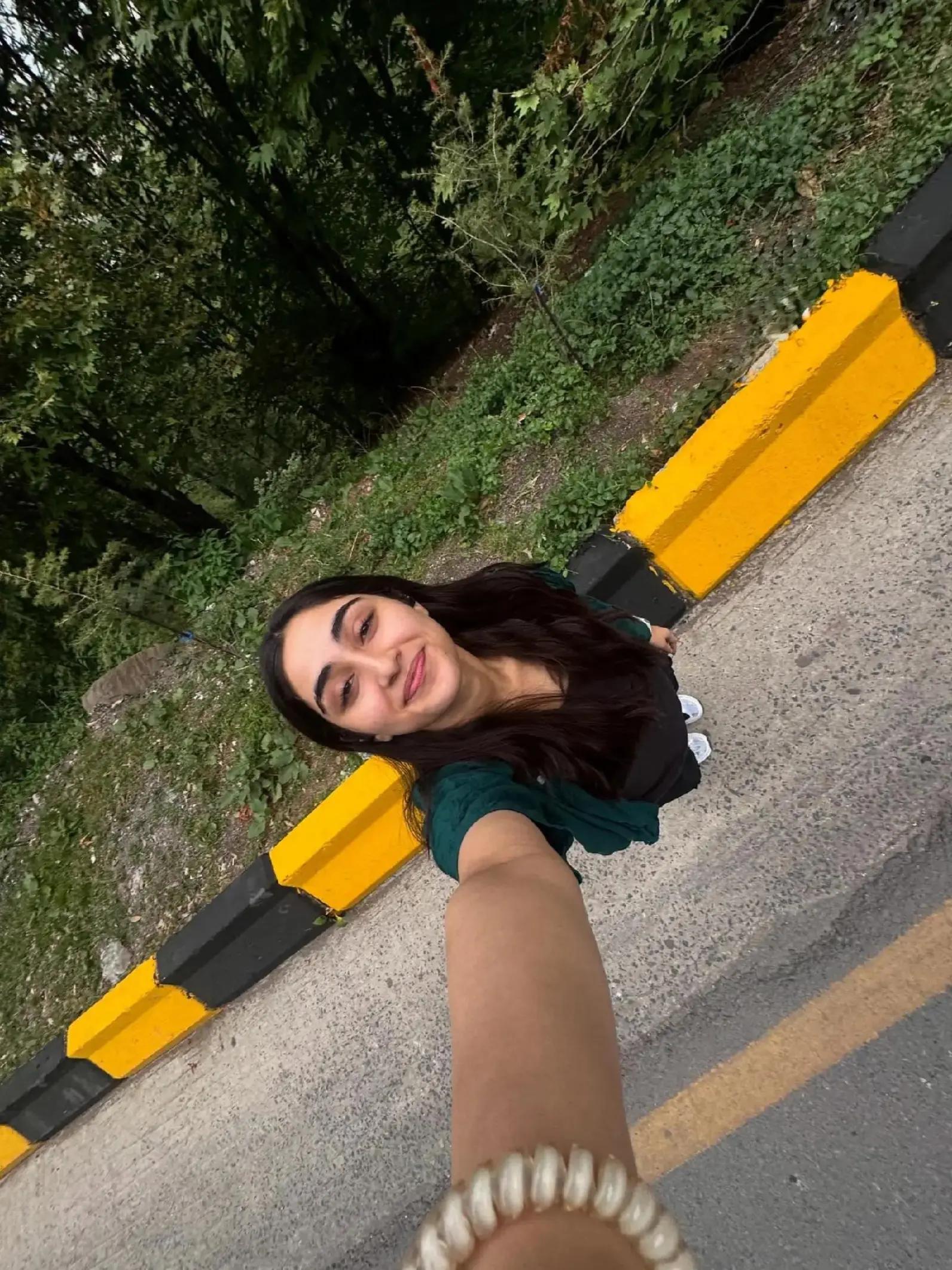 @zoha_tauqeer_oficial
