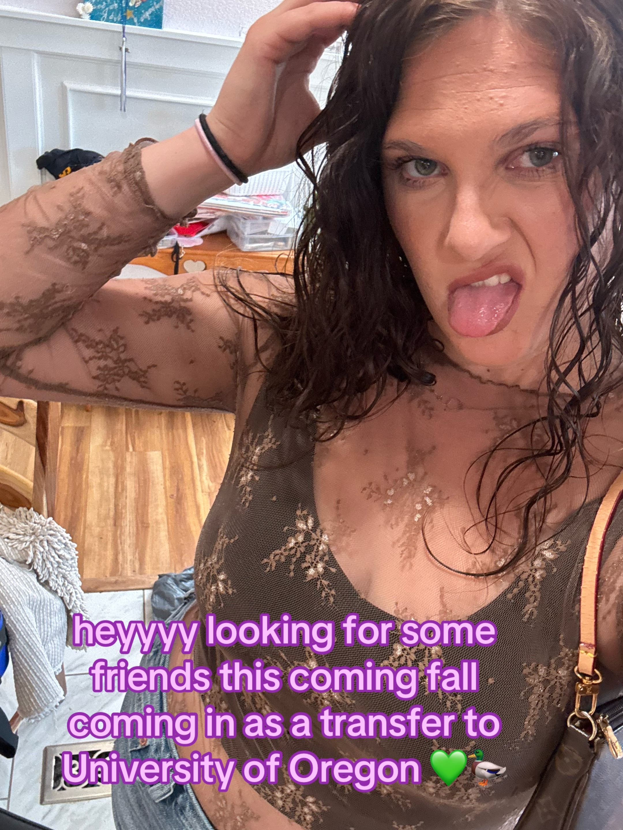 @😍🤭🐸