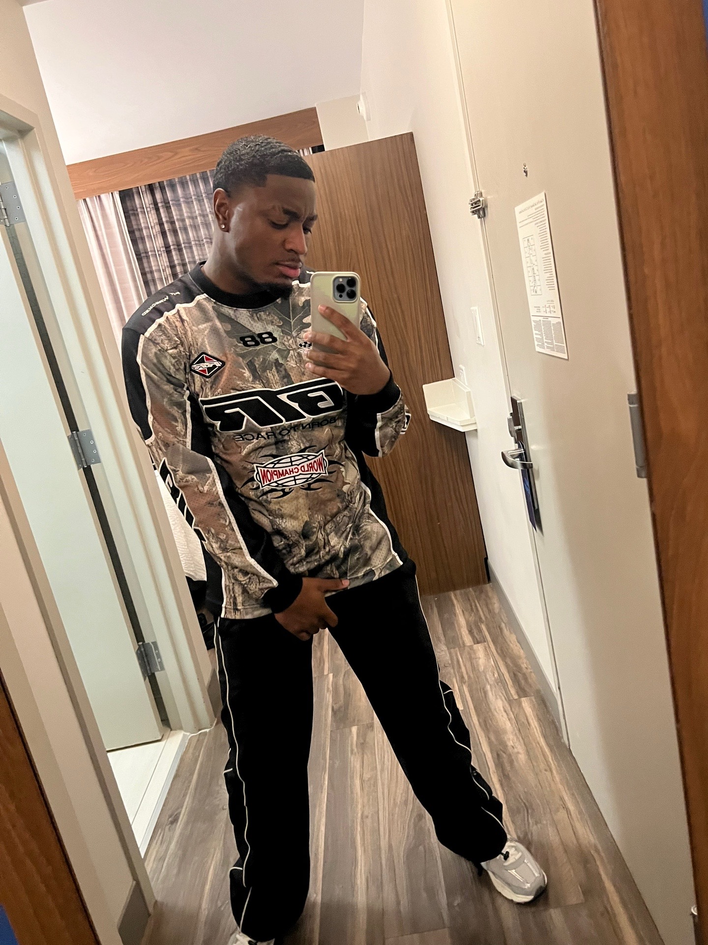@imonlybenji