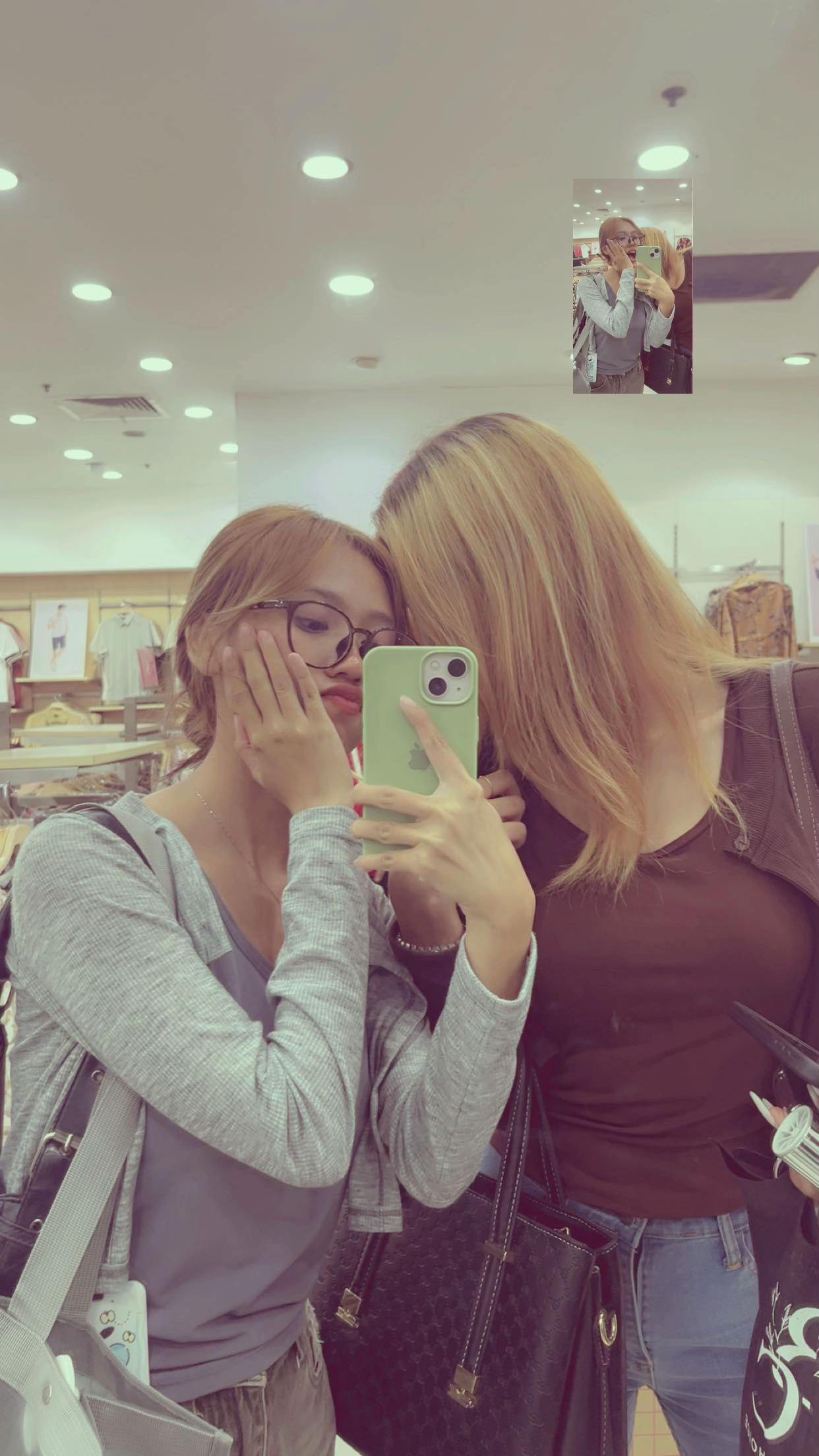 @Akari🦦