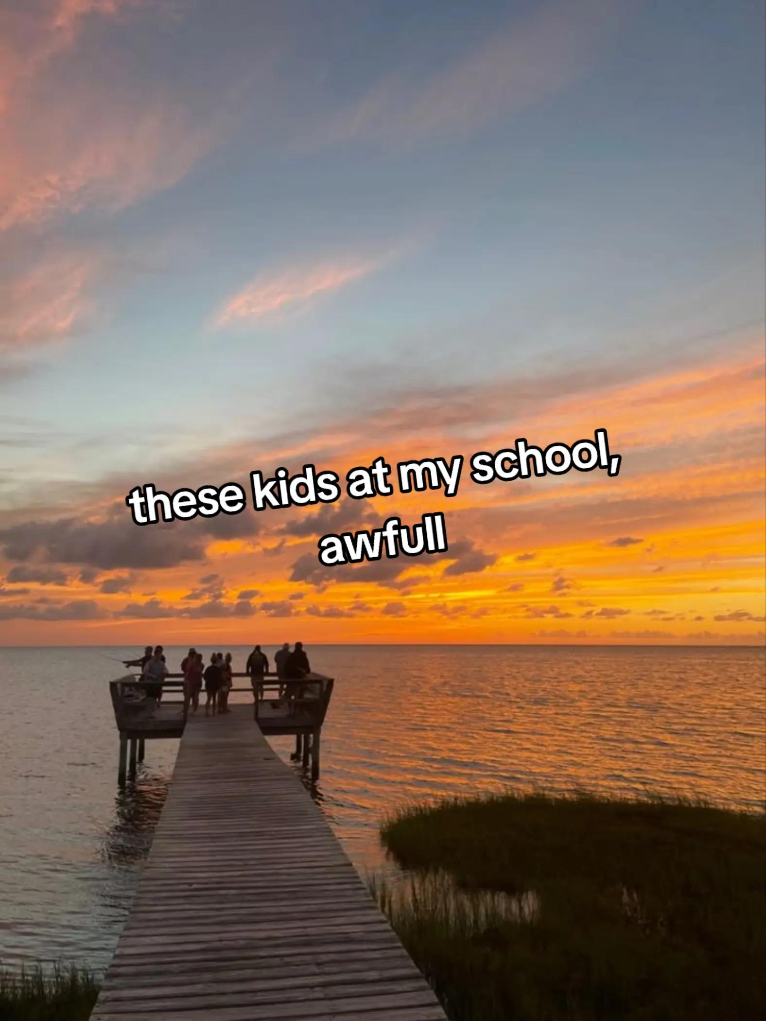 @𝓛 𝓔 𝓐 🚤🏖