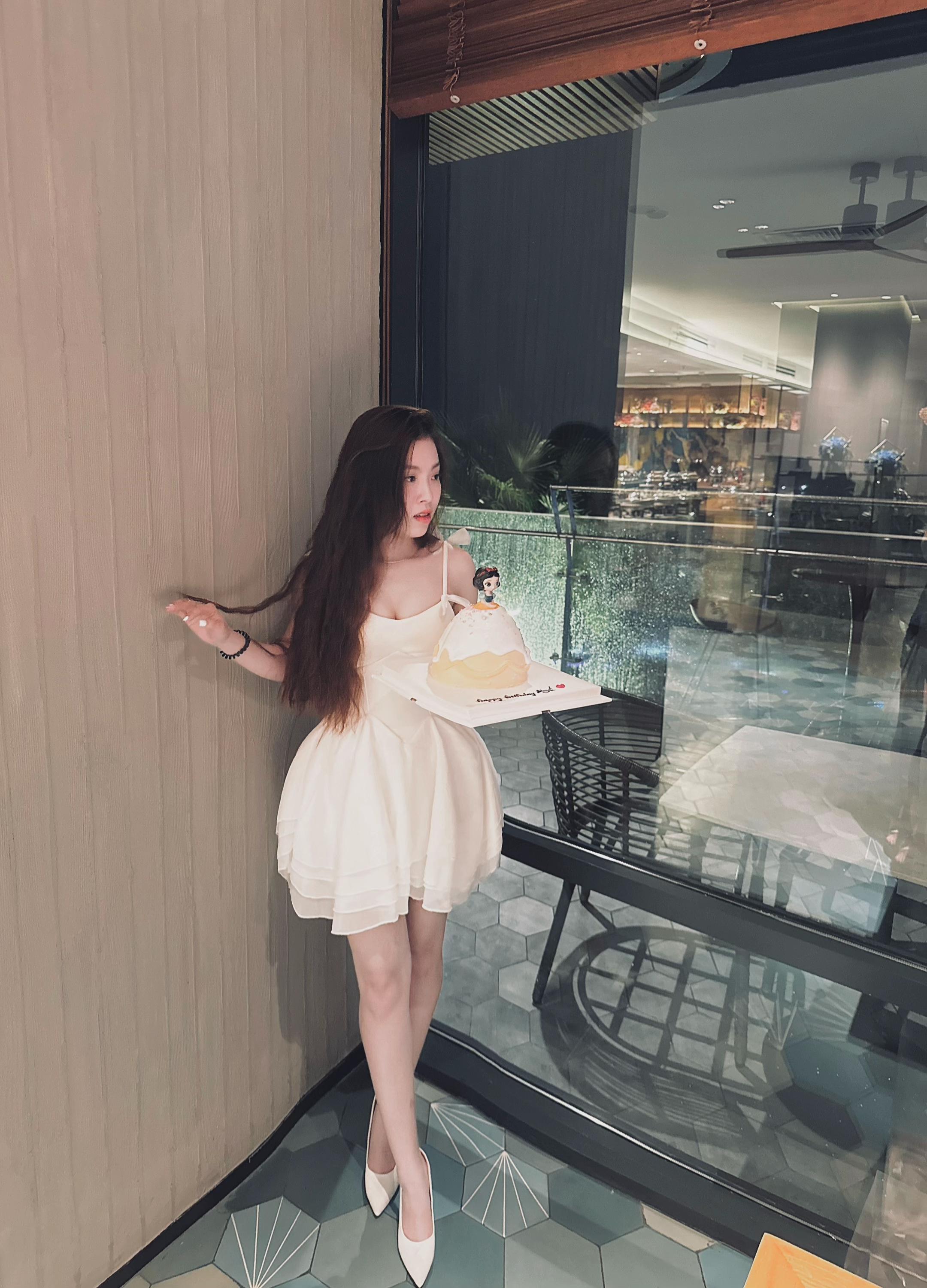 @Tuyết Ng&acirc;n
