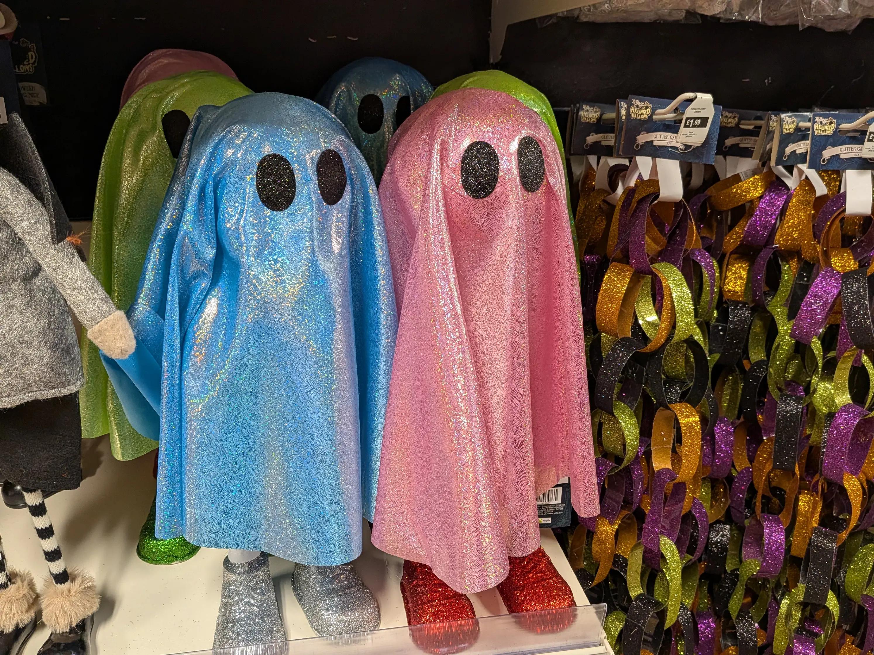@Ella loves animals 🐢🦔🐱