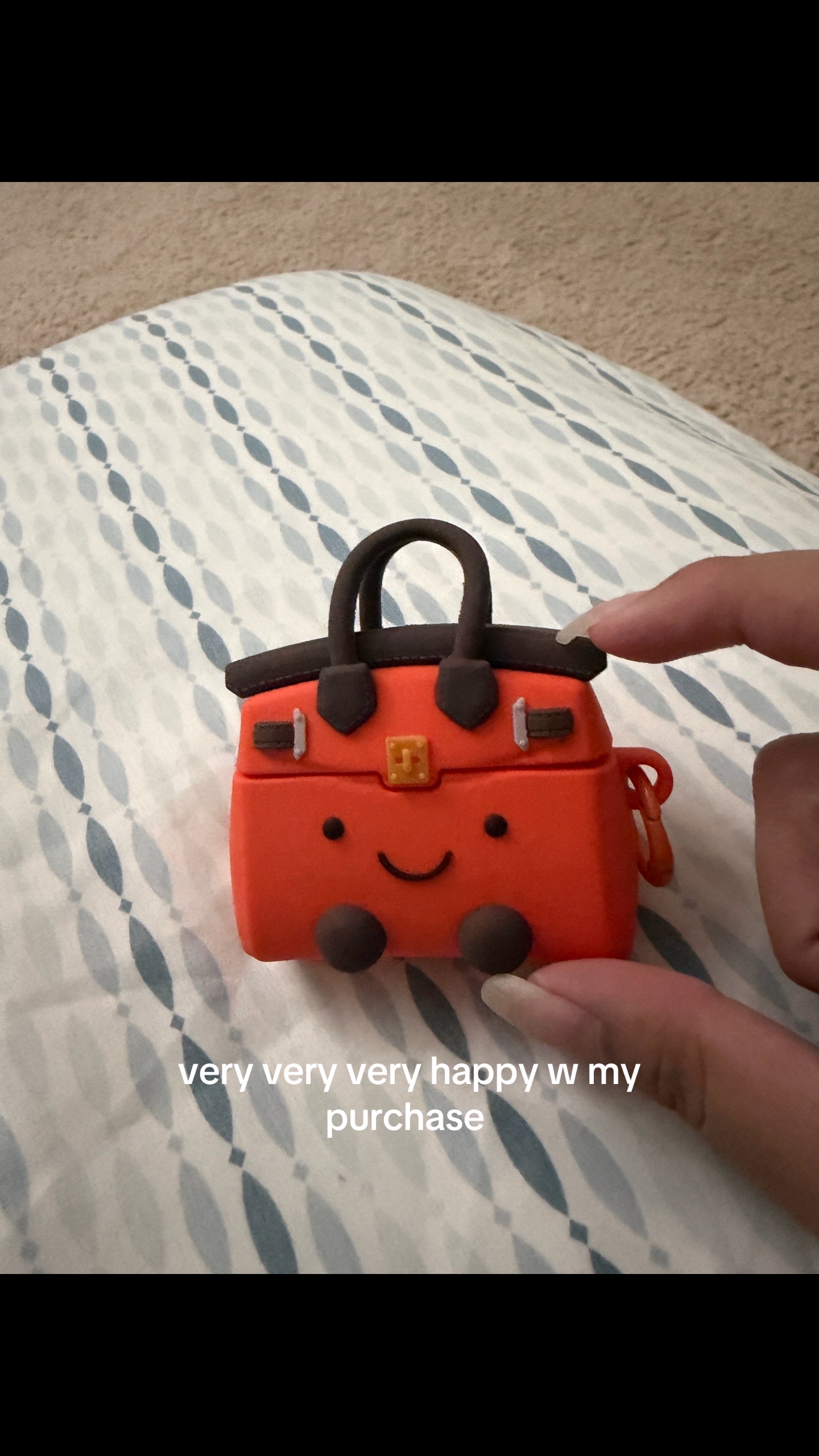 @🍓☽。・:*:・