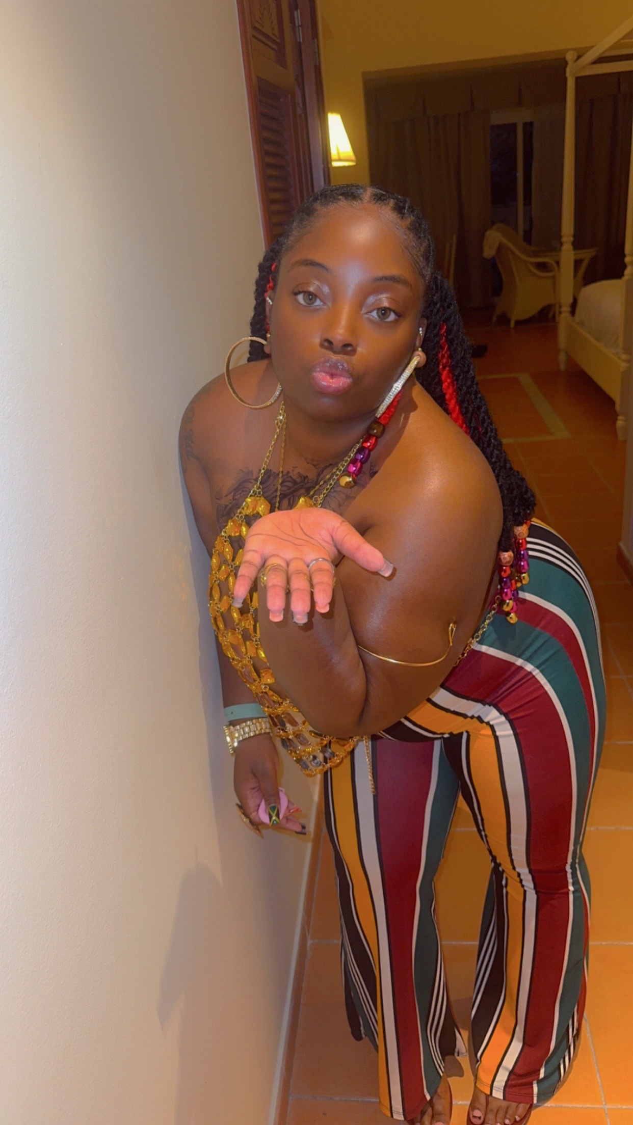 @Maursharee Chantell