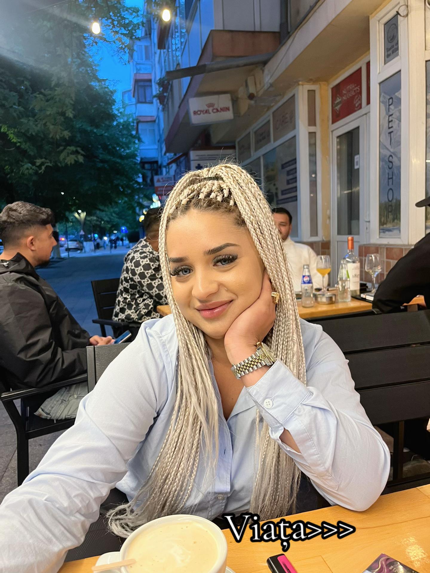 @Issa 🖤