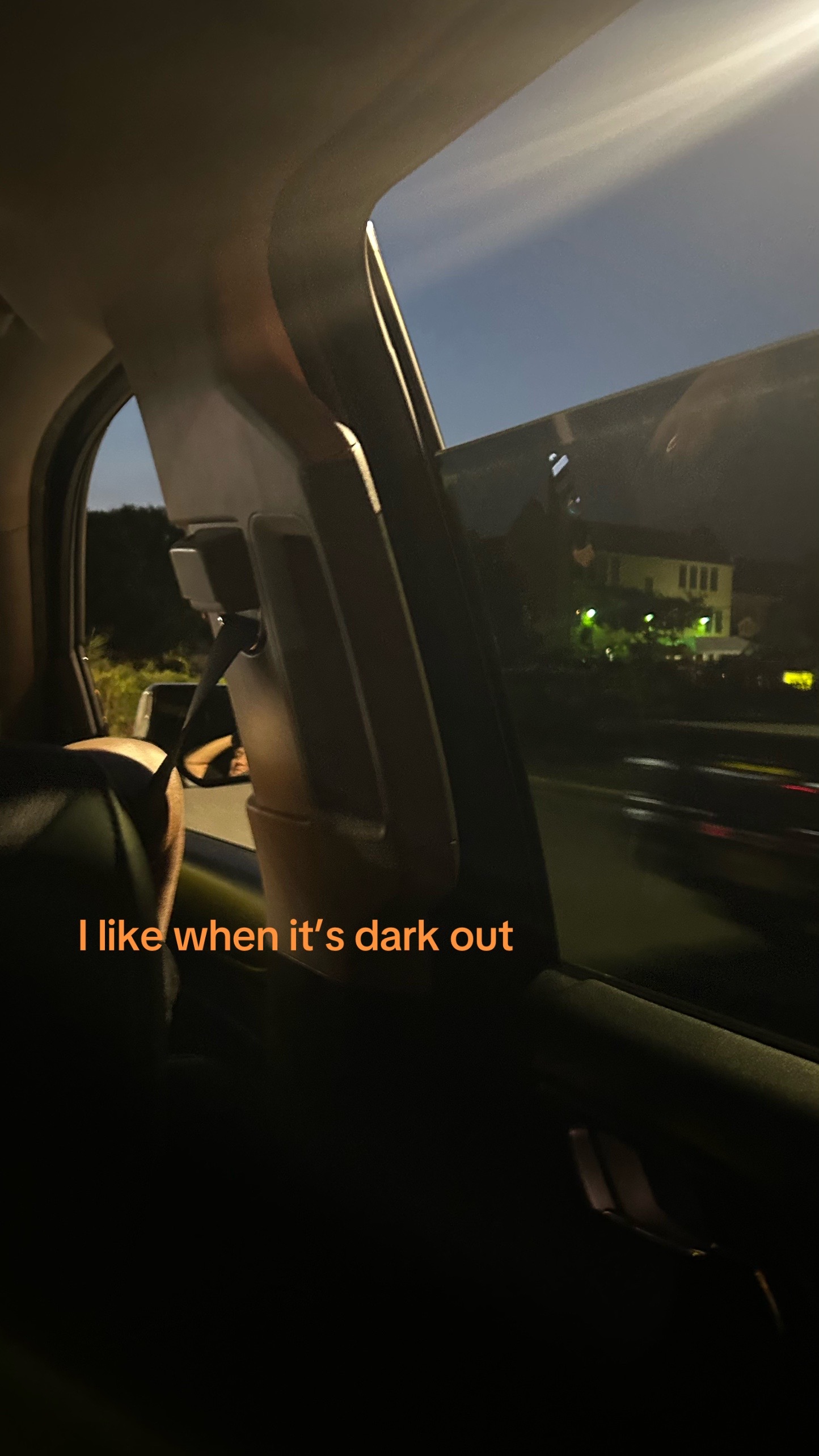 @𖩩꙼