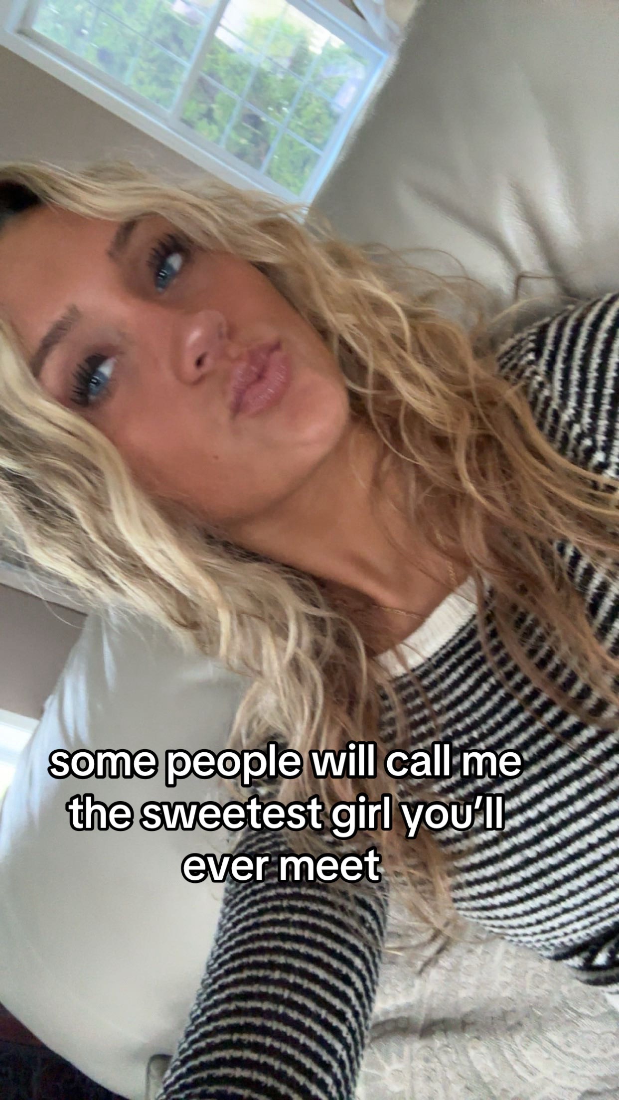 @urjustahoe1