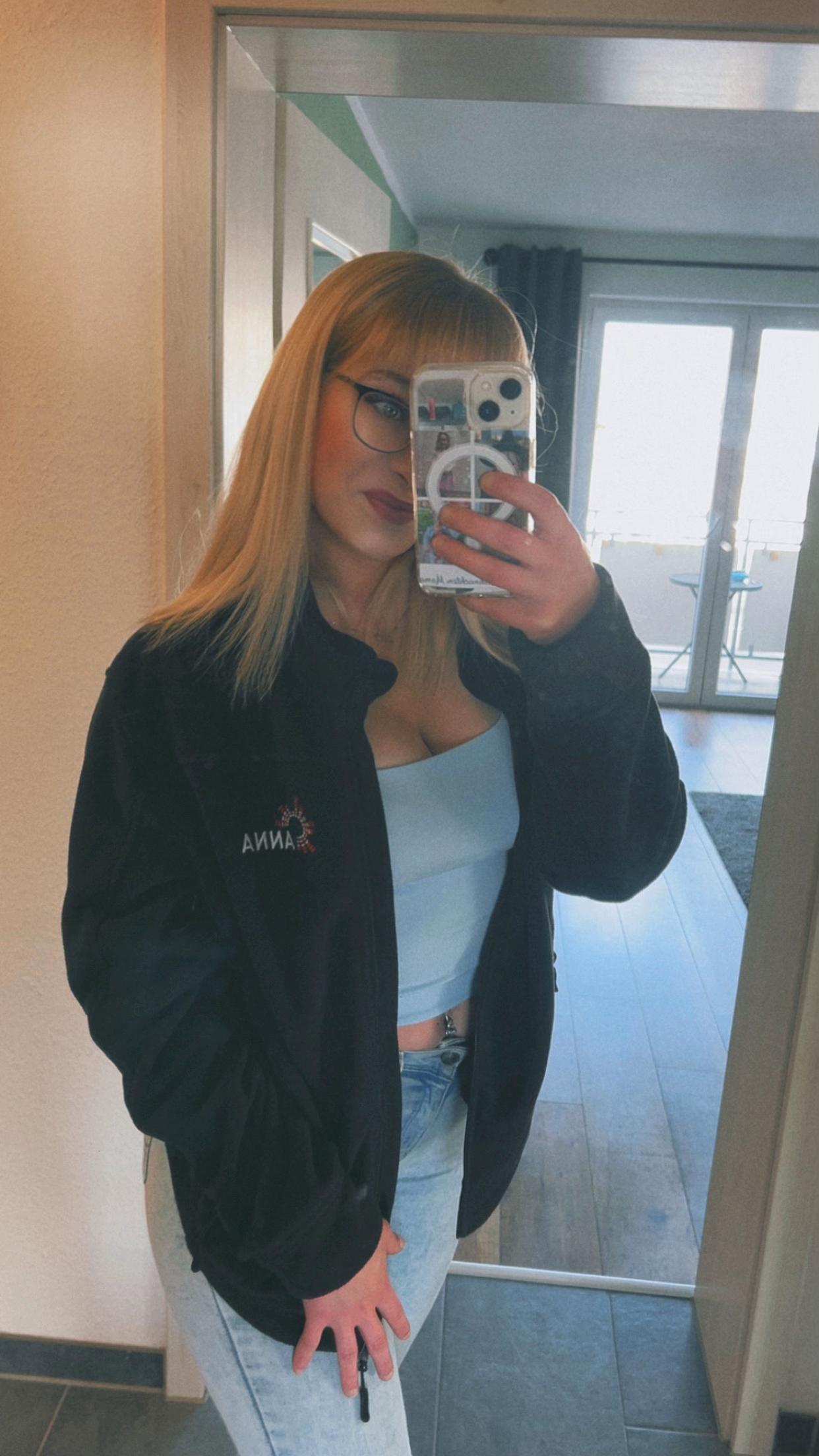 @Anna🥰