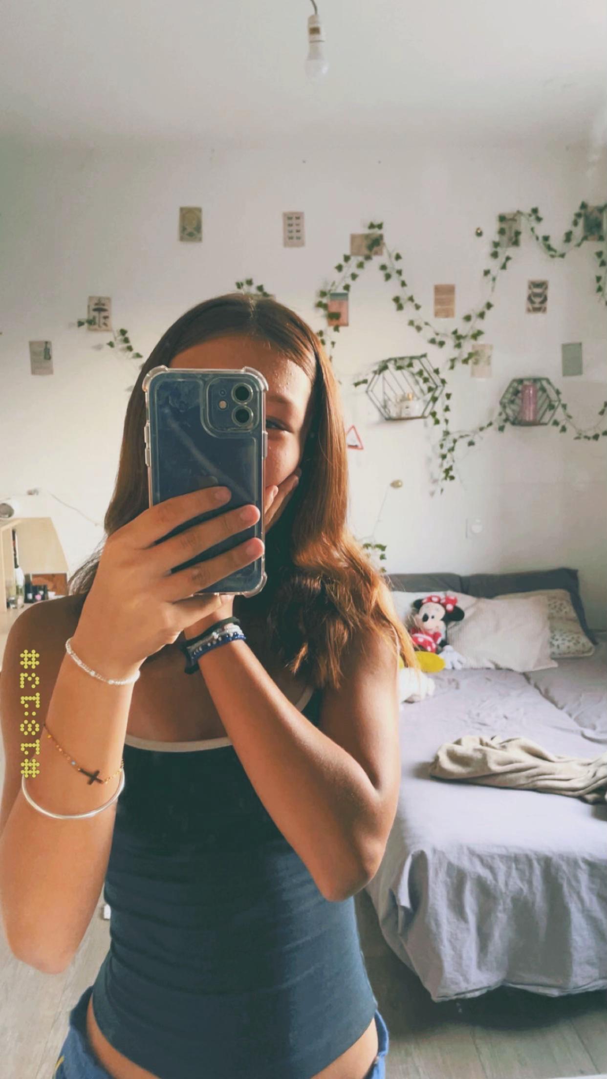 @𝐴 𝐿 𝐼 𝐶 𝐼 𝐴 🪭