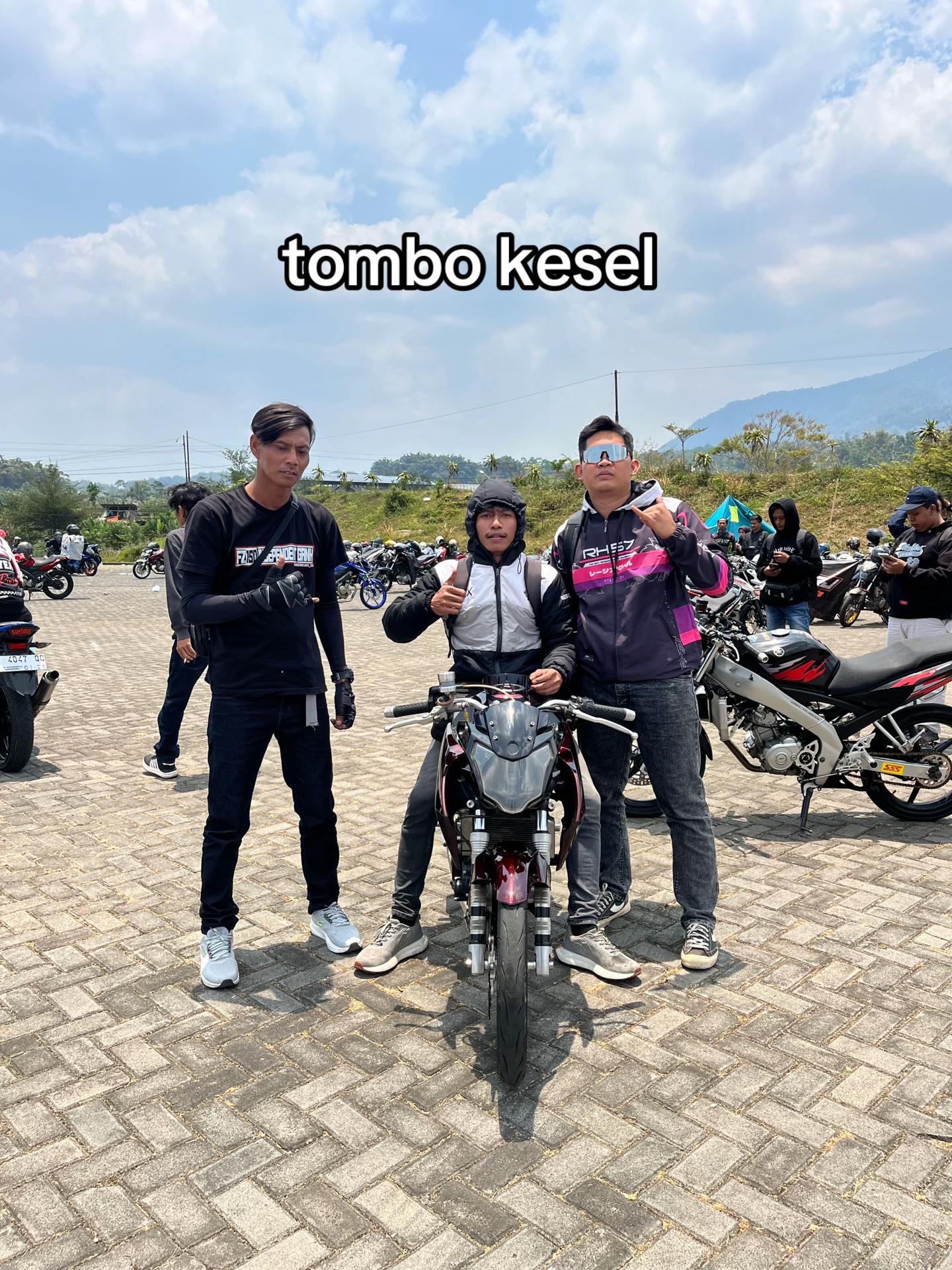 @"BERKAH ES"🍎