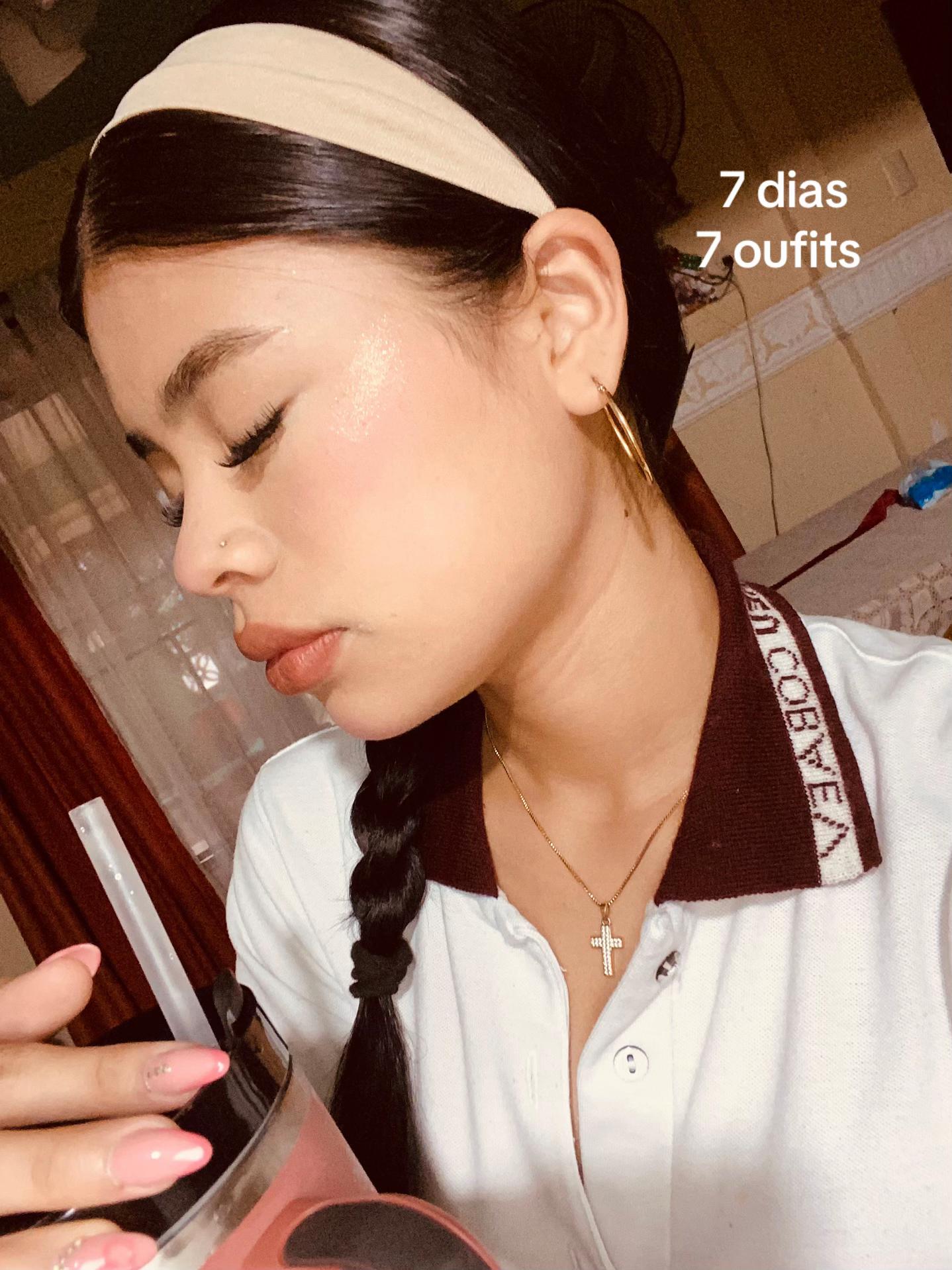 @momis🍒