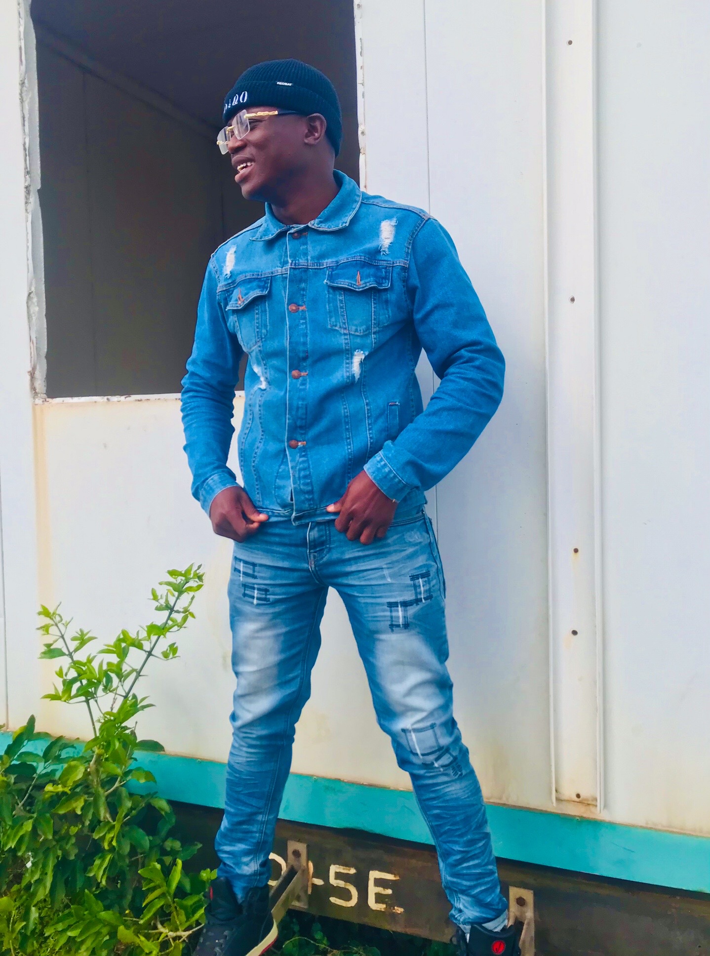 @MPENDULO SQAQO NKESHEMBA DUBE